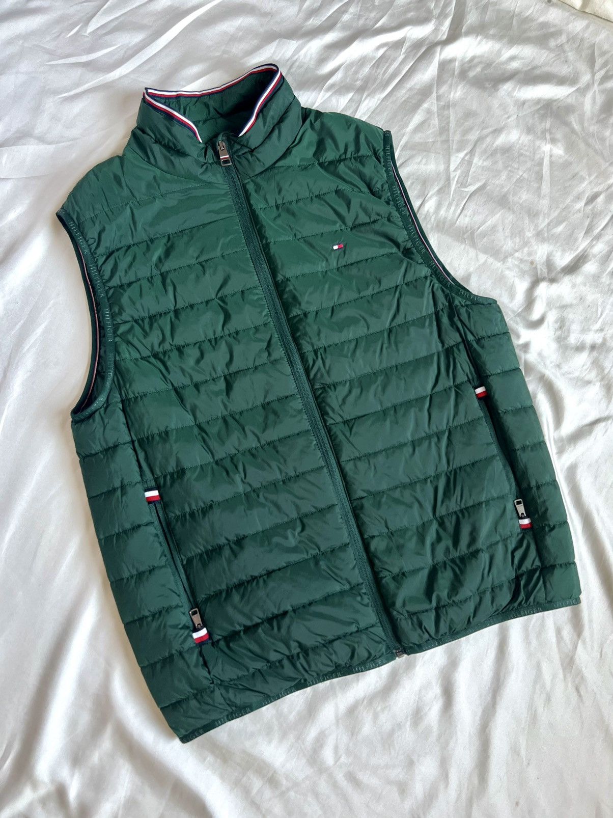 Tommy Hilfiger Tommy Hilfiger new w tags green puffer gilet packable - M Size US M / EU 48-50 / 2 - 1 Thumbnail