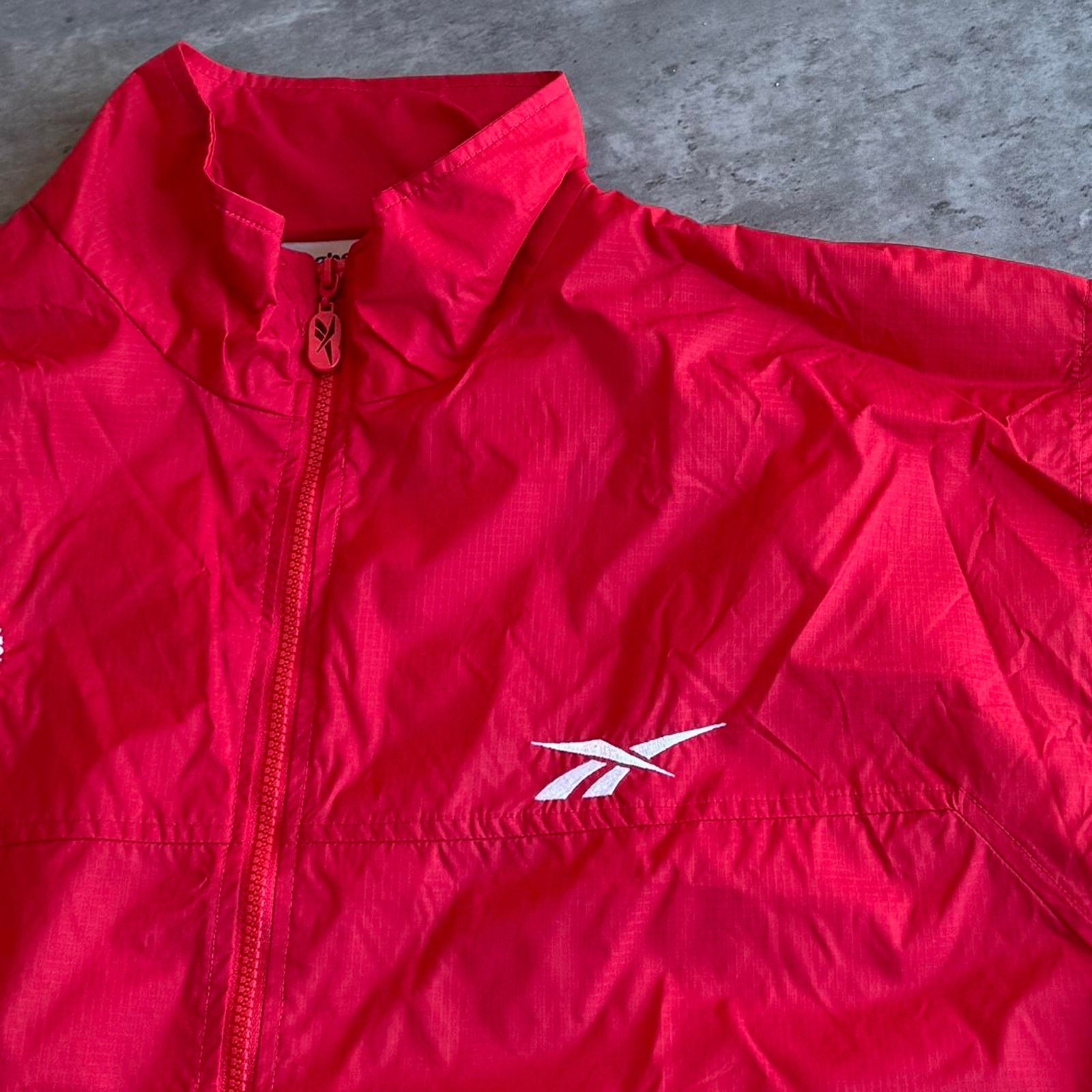 Reebok × Vintage Vintage 90s Reebok Red USA Tennis Embroidered Windbreaker Size US L / EU 52-54 / 3 - 3 Thumbnail