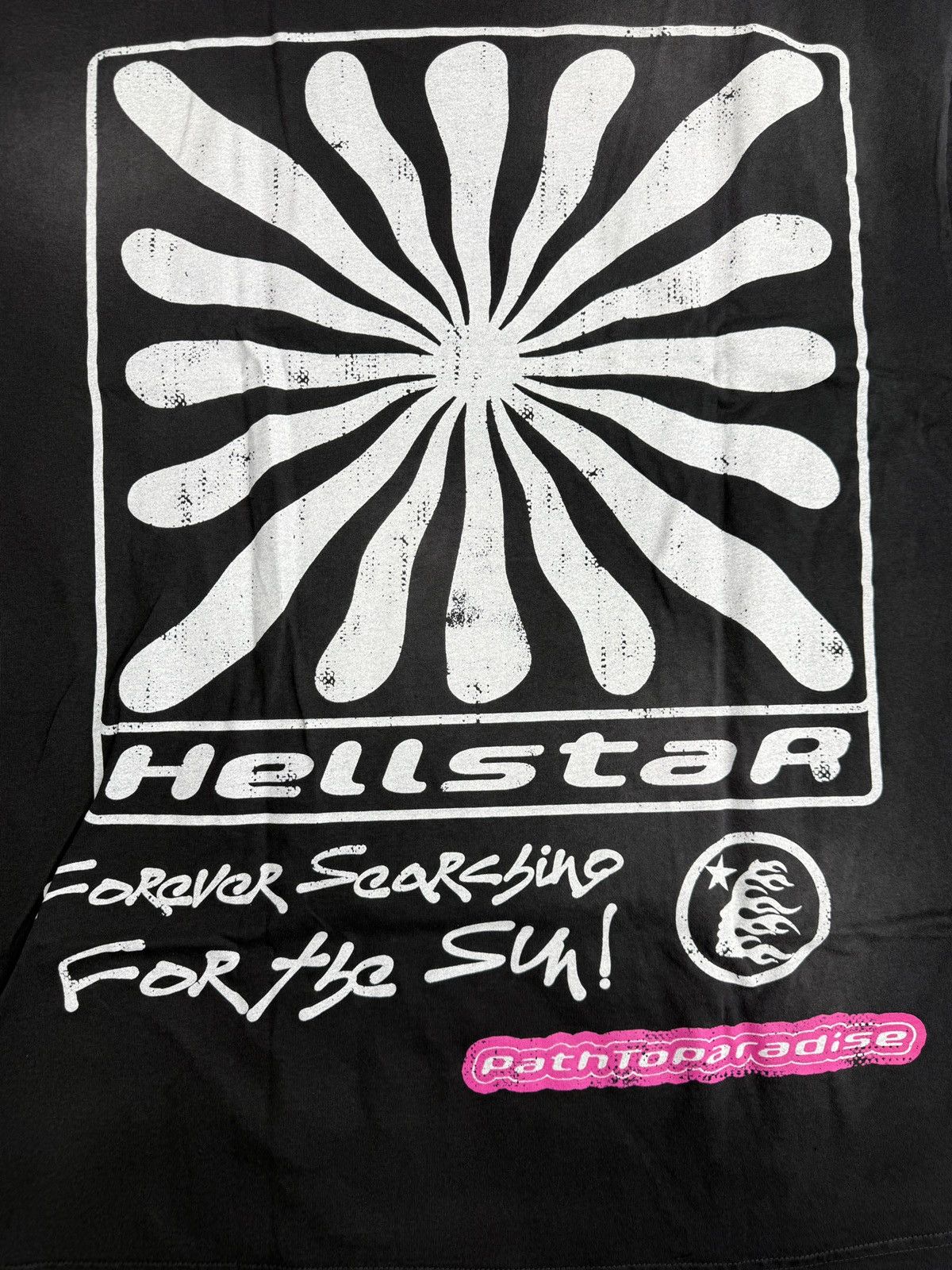 HELLSTAR Hellstar Sun Smile T-shirt Size US XL / EU 56 / 4 - 4 Thumbnail