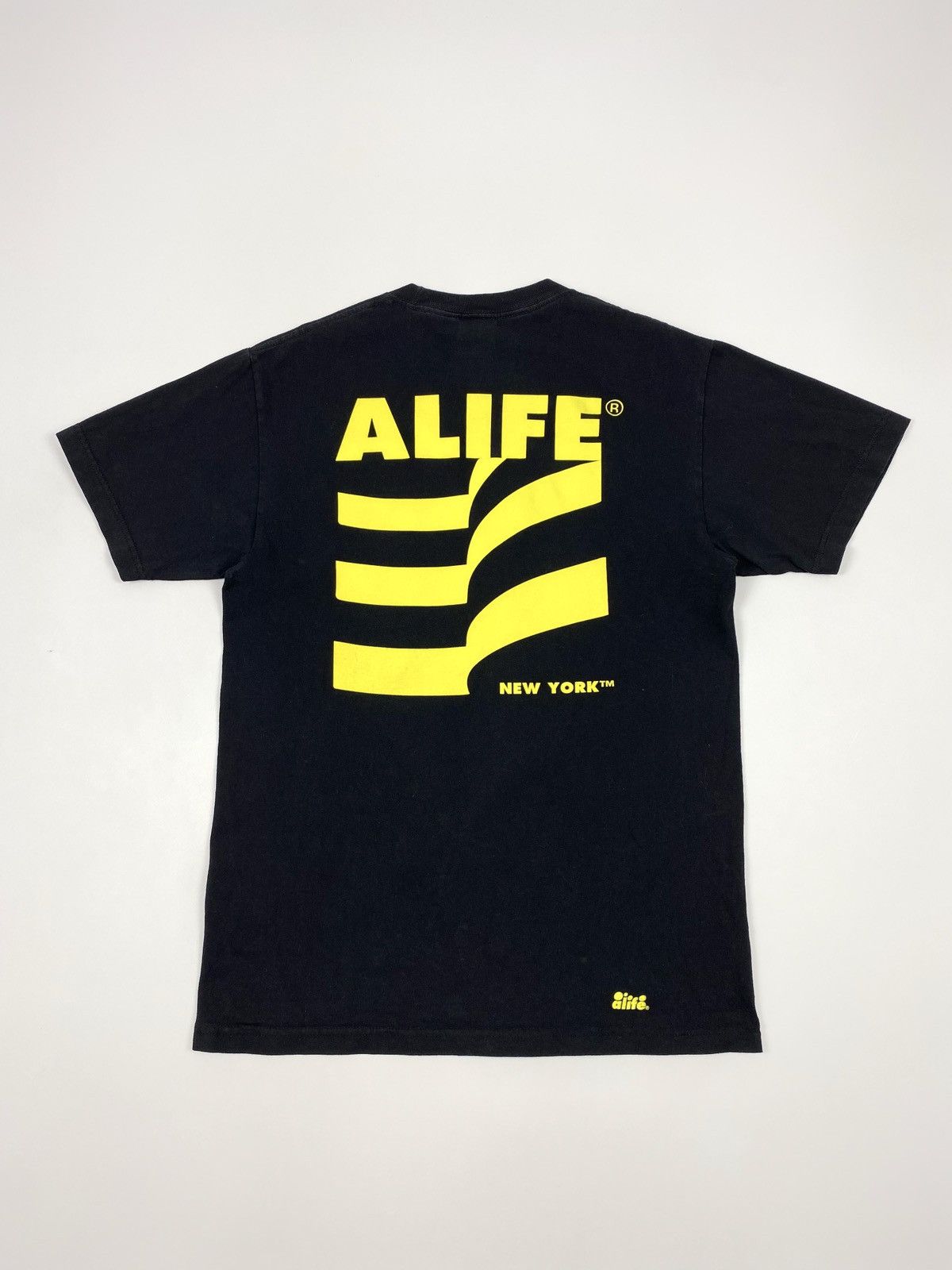 Alife Alife New York Museum Graphic Tee Size US M / EU 48-50 / 2 - 4 Thumbnail