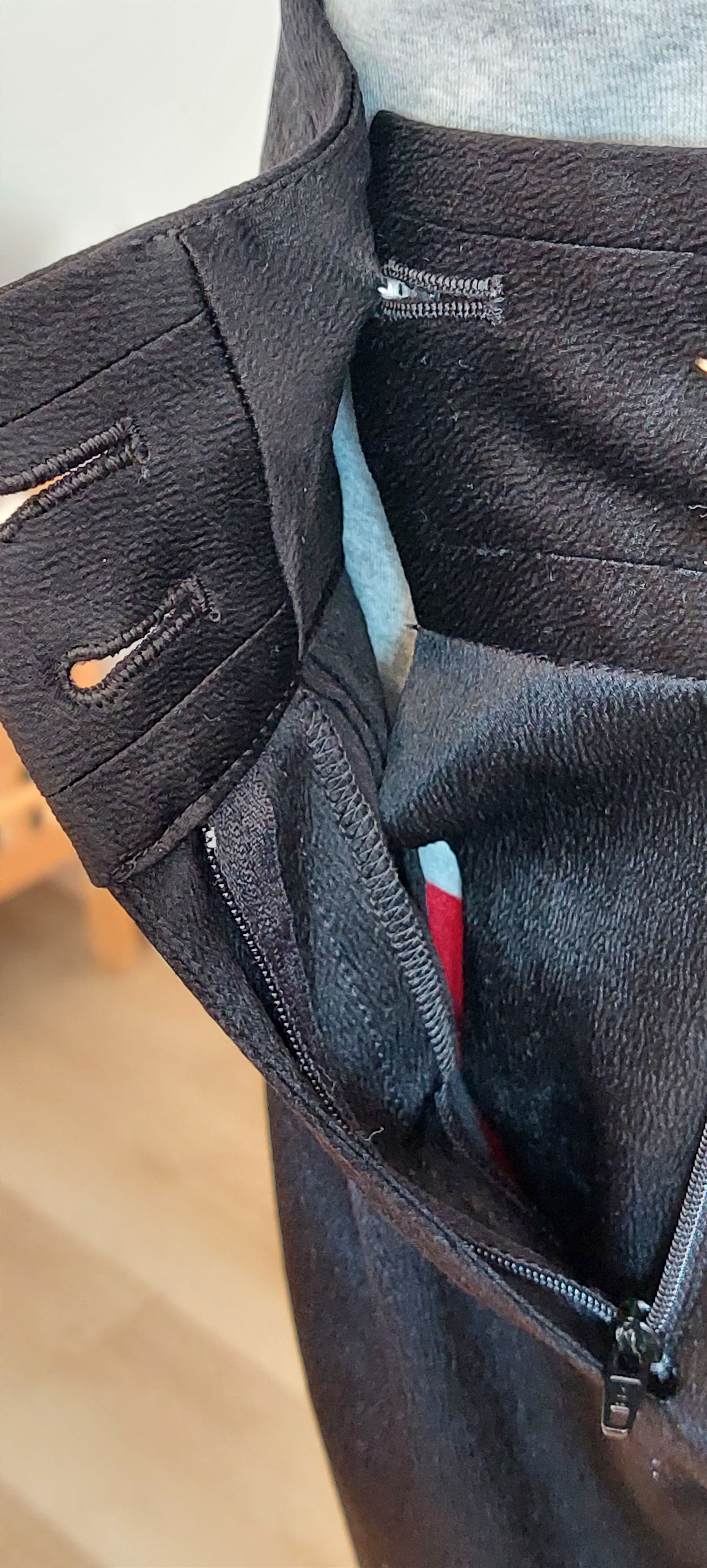 Diane von Furstenberg Harem Pants Black 2000s – Diane von Furstenberg Size 27" / US 4 / IT 40 - 9 Thumbnail