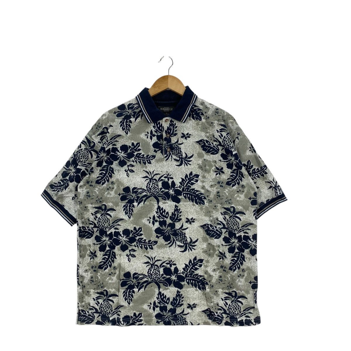Vintage Vintage KNIGHTS SPORTSWEAR HAWAII Pineapple AOP Polo Tee Size US XL / EU 56 / 4 - 3 Thumbnail