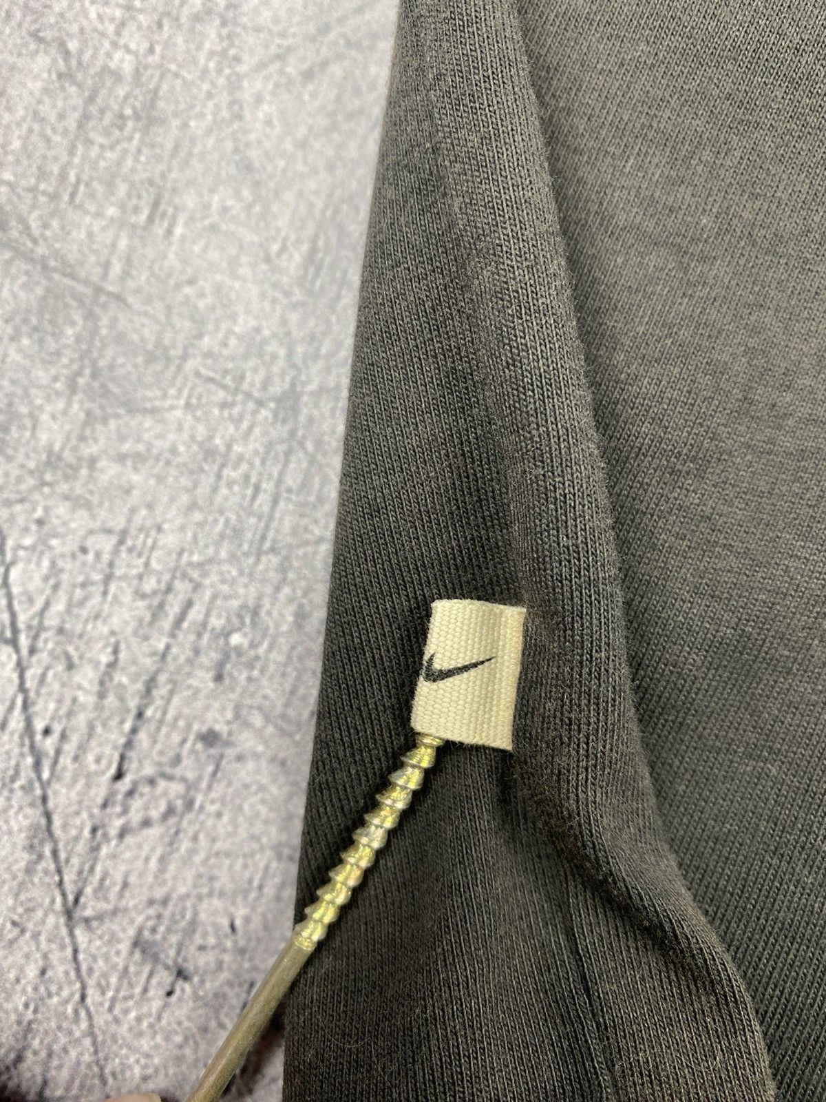 Nike × Vintage Vintage Nike Distressed drill Tee T Shirts Size US S / EU 44-46 / 1 - 8 Thumbnail