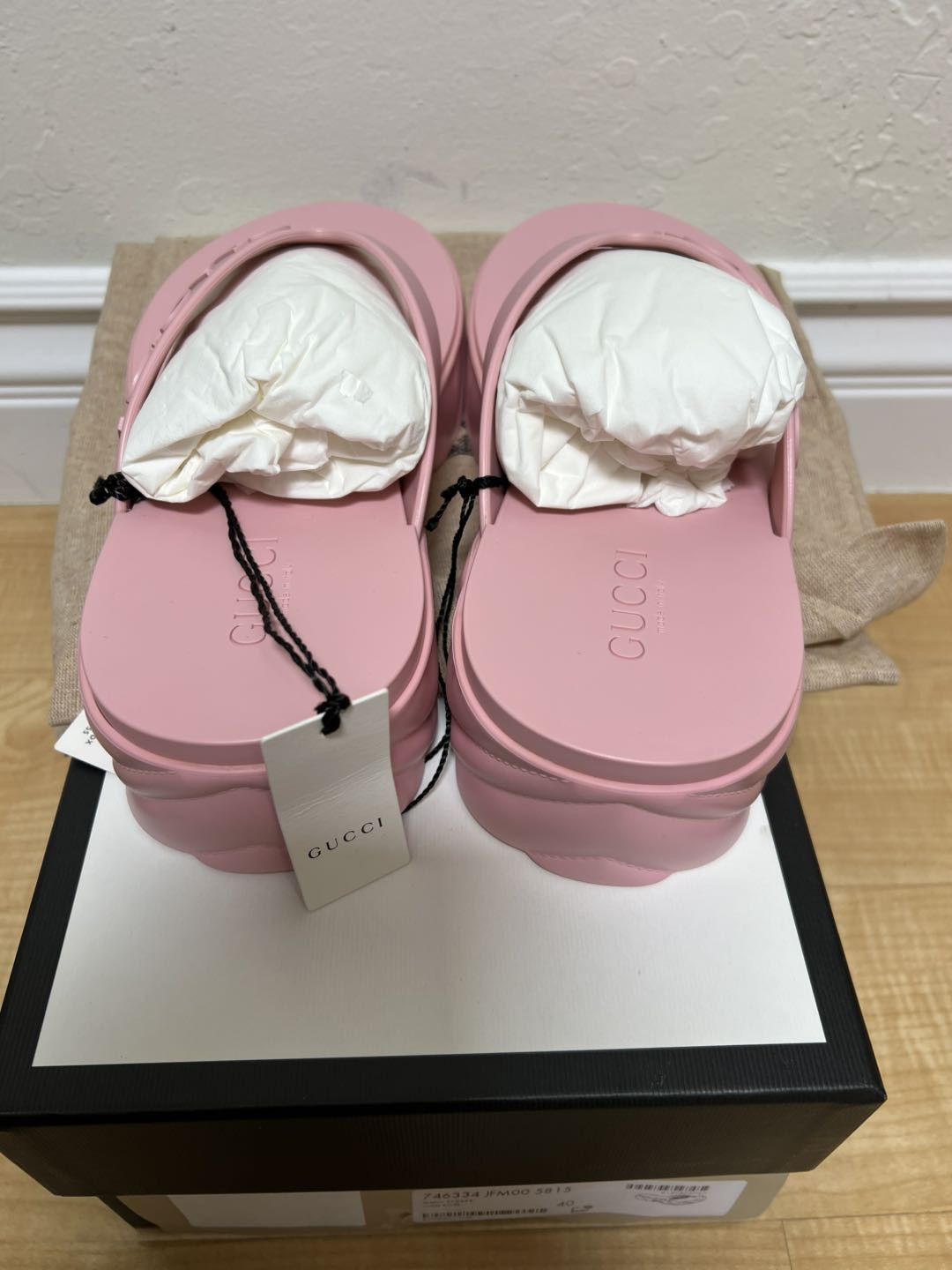 Gucci Gucci Thong Platform Sandal Pink (Women's) Size US 10 / IT 40 - 3 Thumbnail