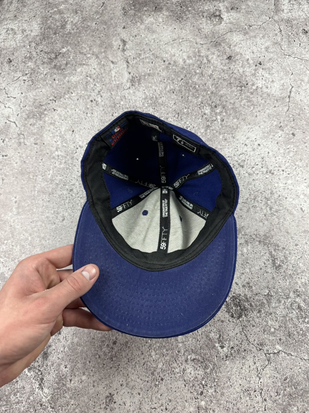 New York Yankees Vintage 90s New York Yankees Y2K Cap OS Navy Blue Size ONE SIZE - 5 Thumbnail