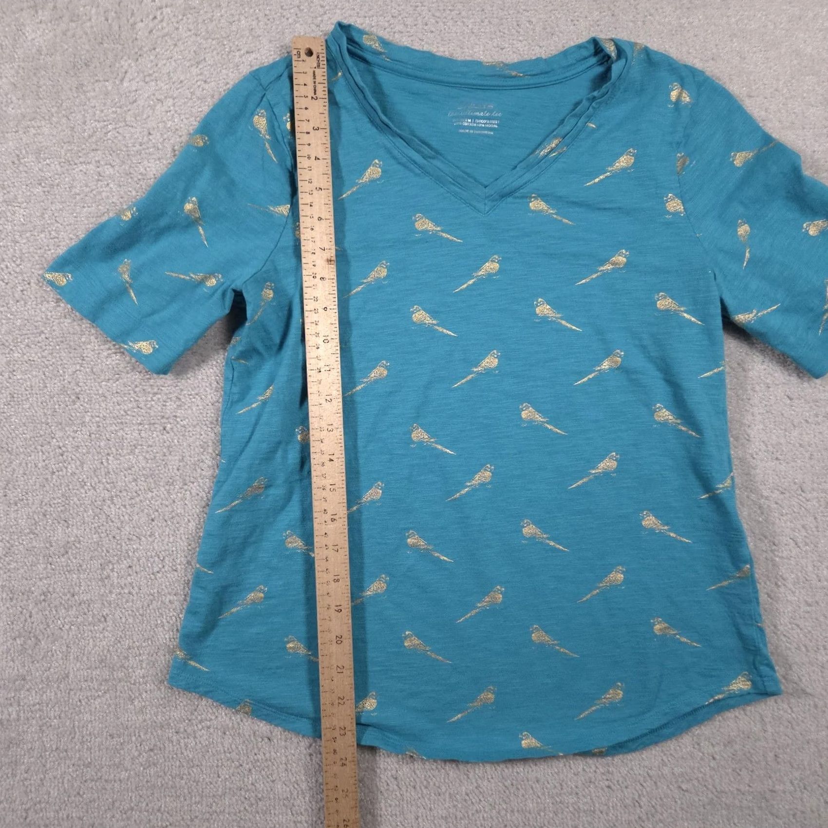 Vintage Chicos Shirt Womens Medium Blue Gold Bird Print V Neck Ultimate Tee Short Sleeve Size M / US 6-8 / IT 42-44 - 5 Thumbnail