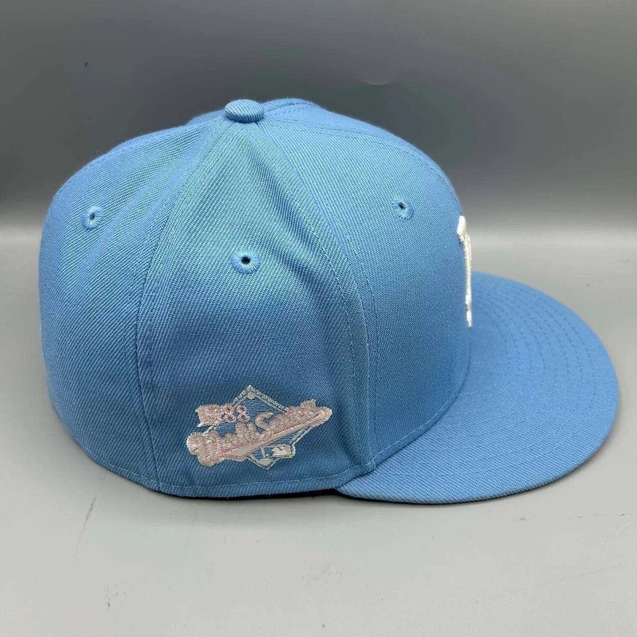 New Era Los Angeles LA Dodgers Hat Men 7 3/8 Blue Pink MLB Fitted Size ONE SIZE - 7 Thumbnail