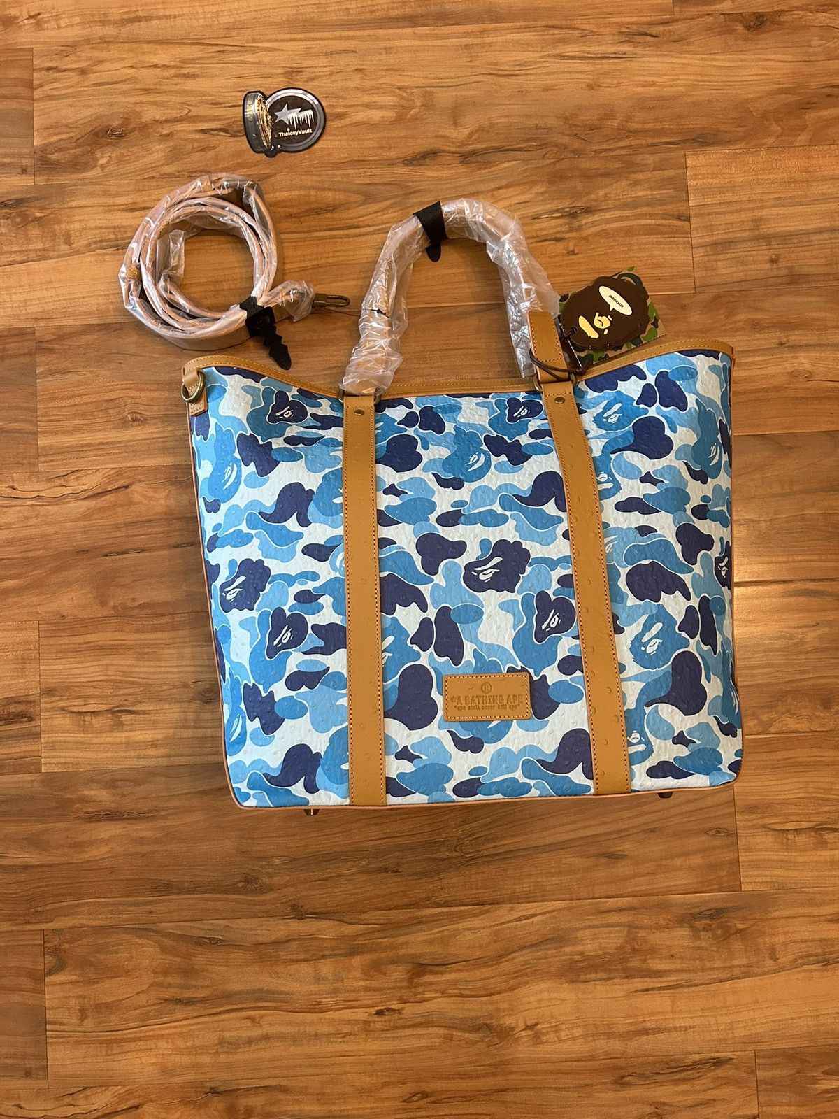 Bape NEW Bape Blue ABC Camo PU Ostrich Leather Tote Bag Size ONE SIZE - 2 Thumbnail