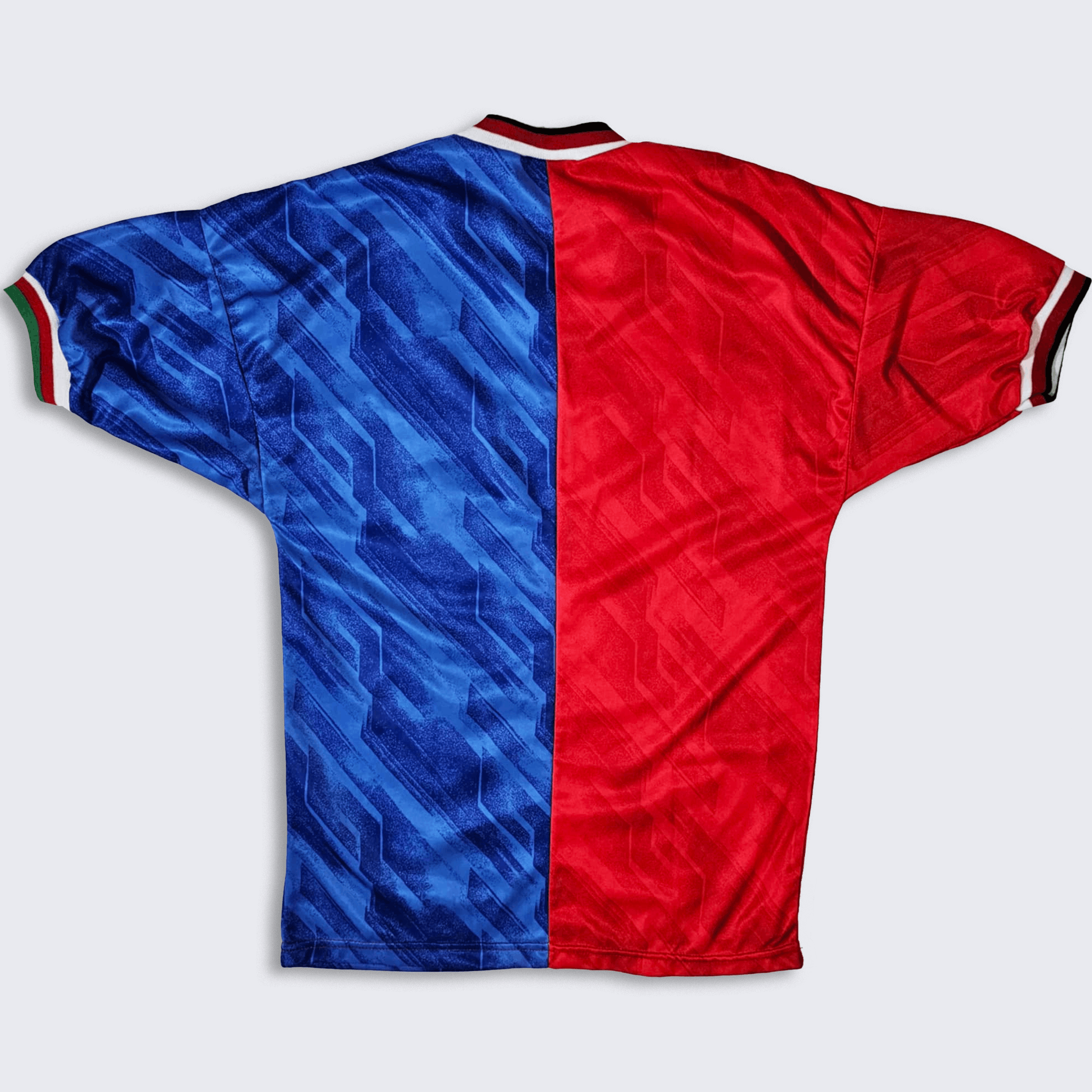 Vintage CCCP USSR Russia vs Italy Vintage 90s Volga Soccer Jersey Size US S / EU 44-46 / 1 - 2 Thumbnail