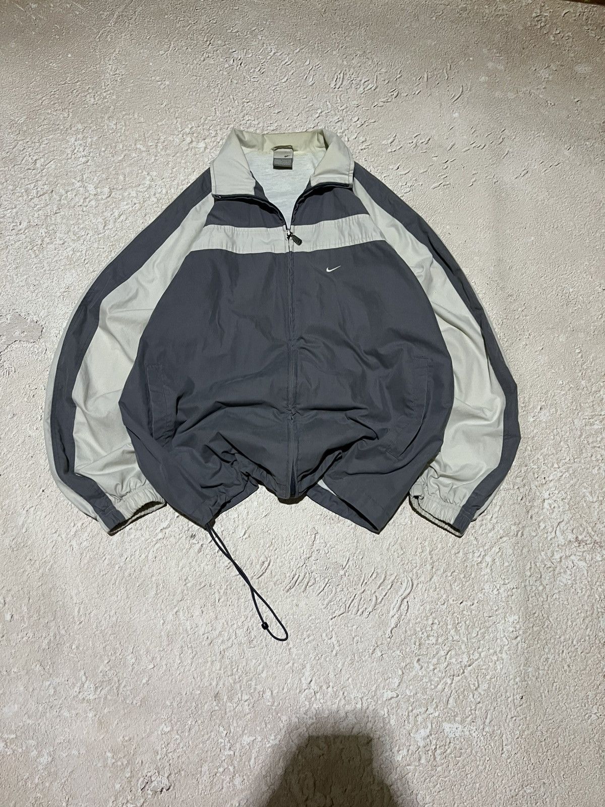 Nike Archive Nike Y2K Grey Track Jacket Swoosh Size US L / EU 52-54 / 3 - 1 Thumbnail
