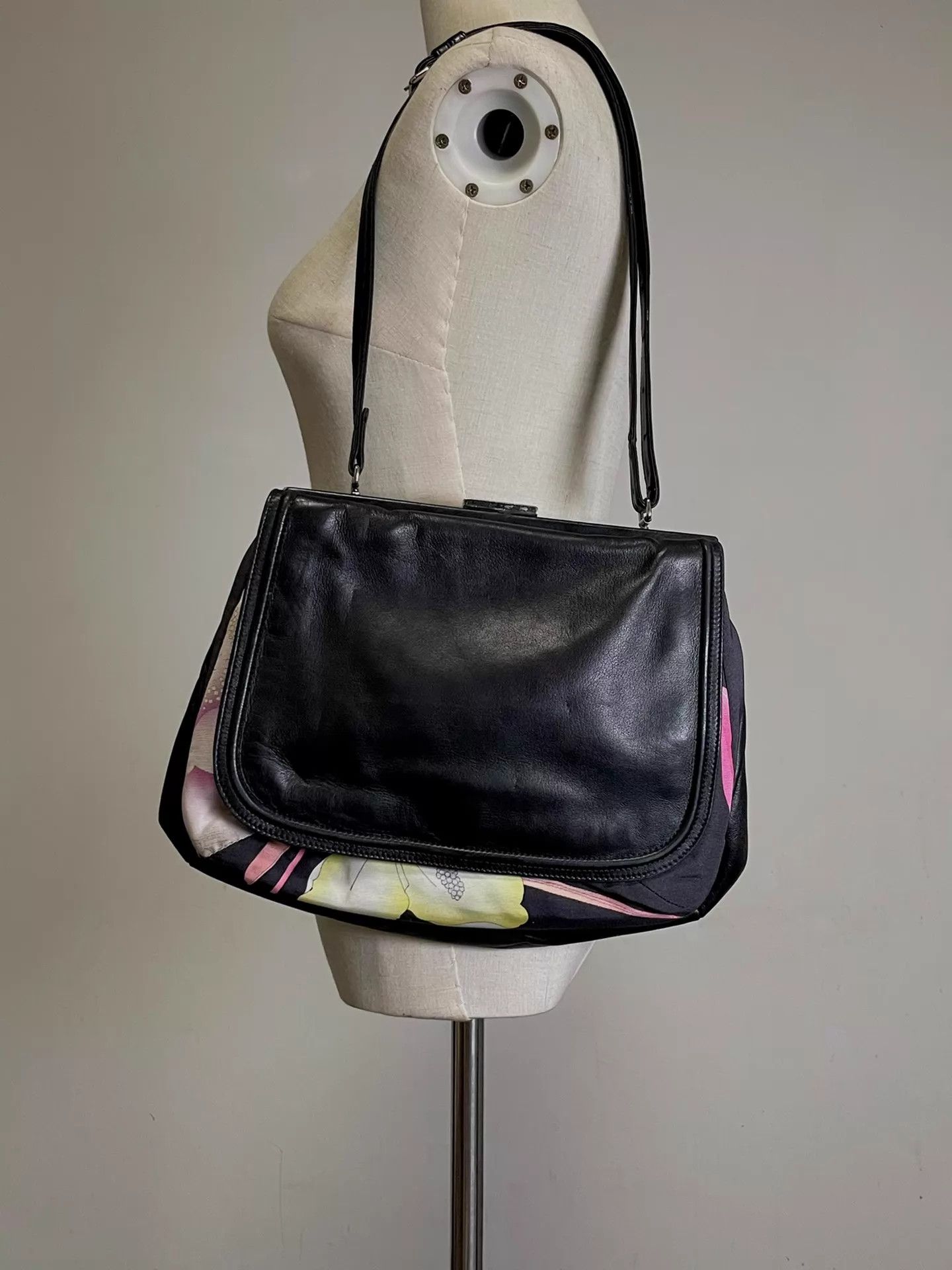 Dries Van Noten Dries Van Noten Floral Clutch - Ukiyo-e Interior Sheepskin Size ONE SIZE - 1 Thumbnail