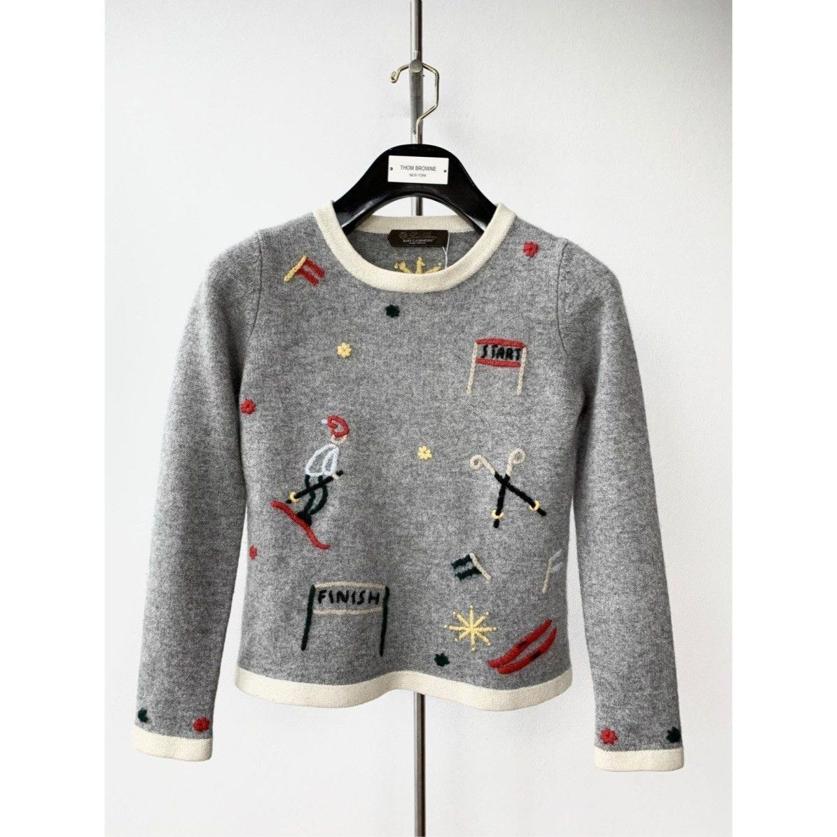 Loro Piana Loro Piana Baby Cashmere Gray Ski-Themed Sweater With Embroi Size S / US 4 / IT 40 - 1 Thumbnail