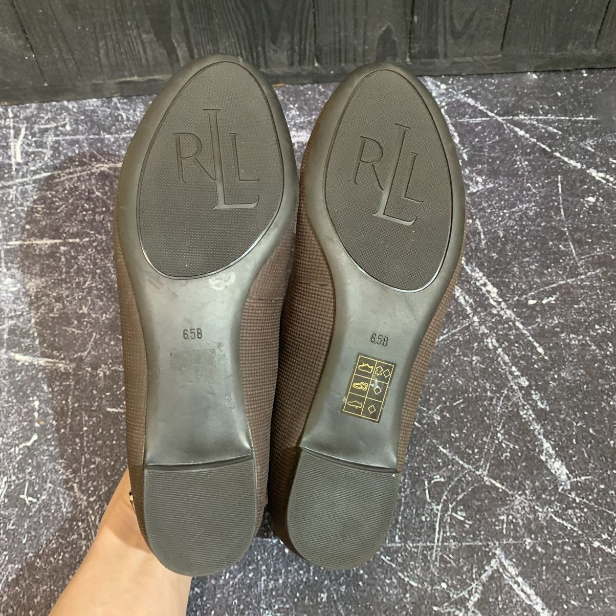 Ralph Lauren Ralph Lauren Leather Brown Flats Size 36.5 EU 6.5B Size US 6.5 / IT 36.5 - 8 Thumbnail