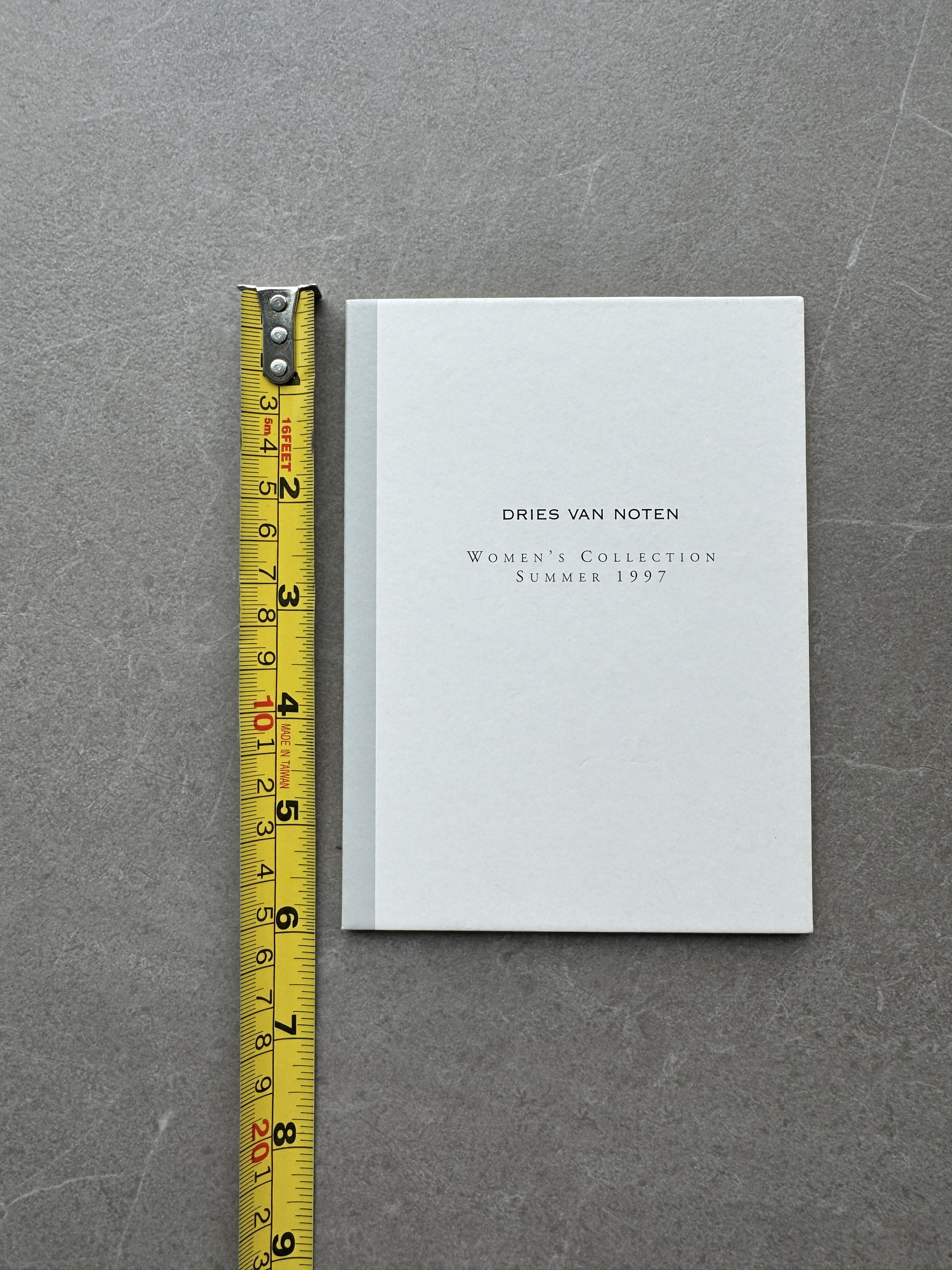 Dries Van Noten Dries Van Noten 1997 Summer Women's Fashion Cardboard Stand Size ONE SIZE - 9 Thumbnail