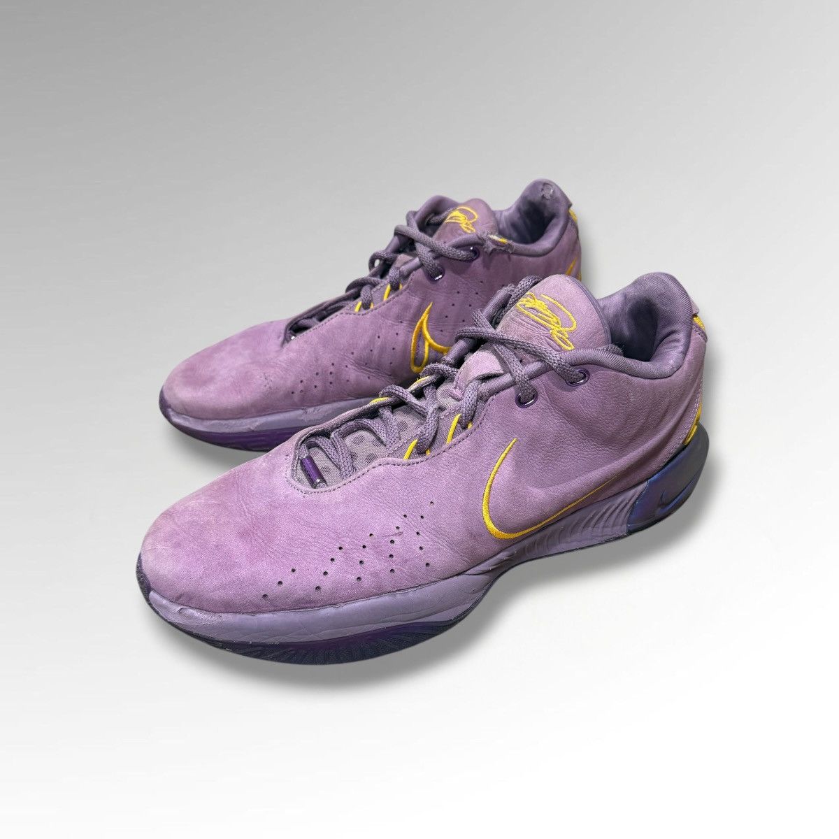 Nike Nike Lebron 21 Purple Rain Size US 11.5 / EU 44-45 - 1 Thumbnail