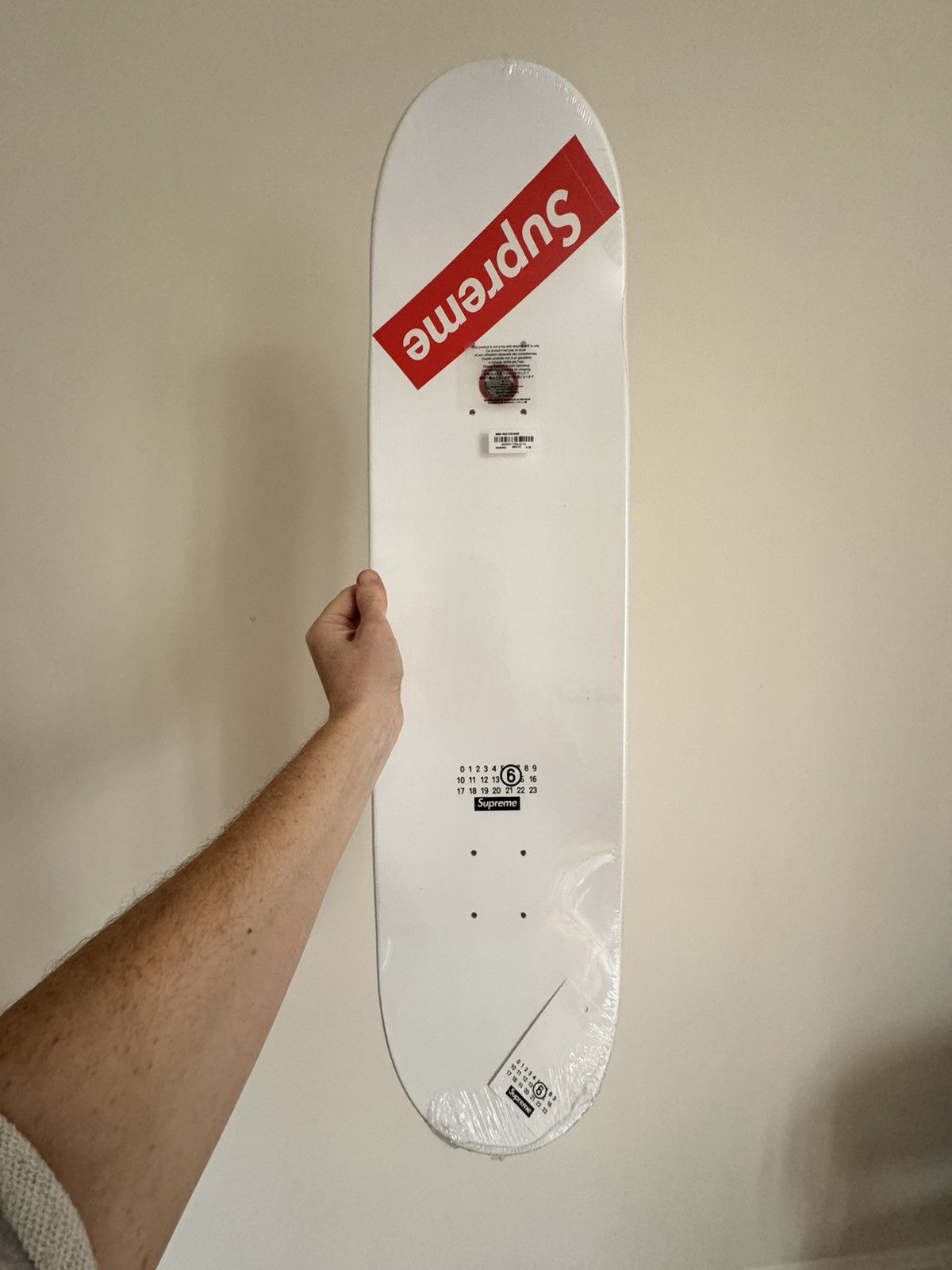 image of Mm6 Maison Margiela Skateboard Deck in White, Men's
