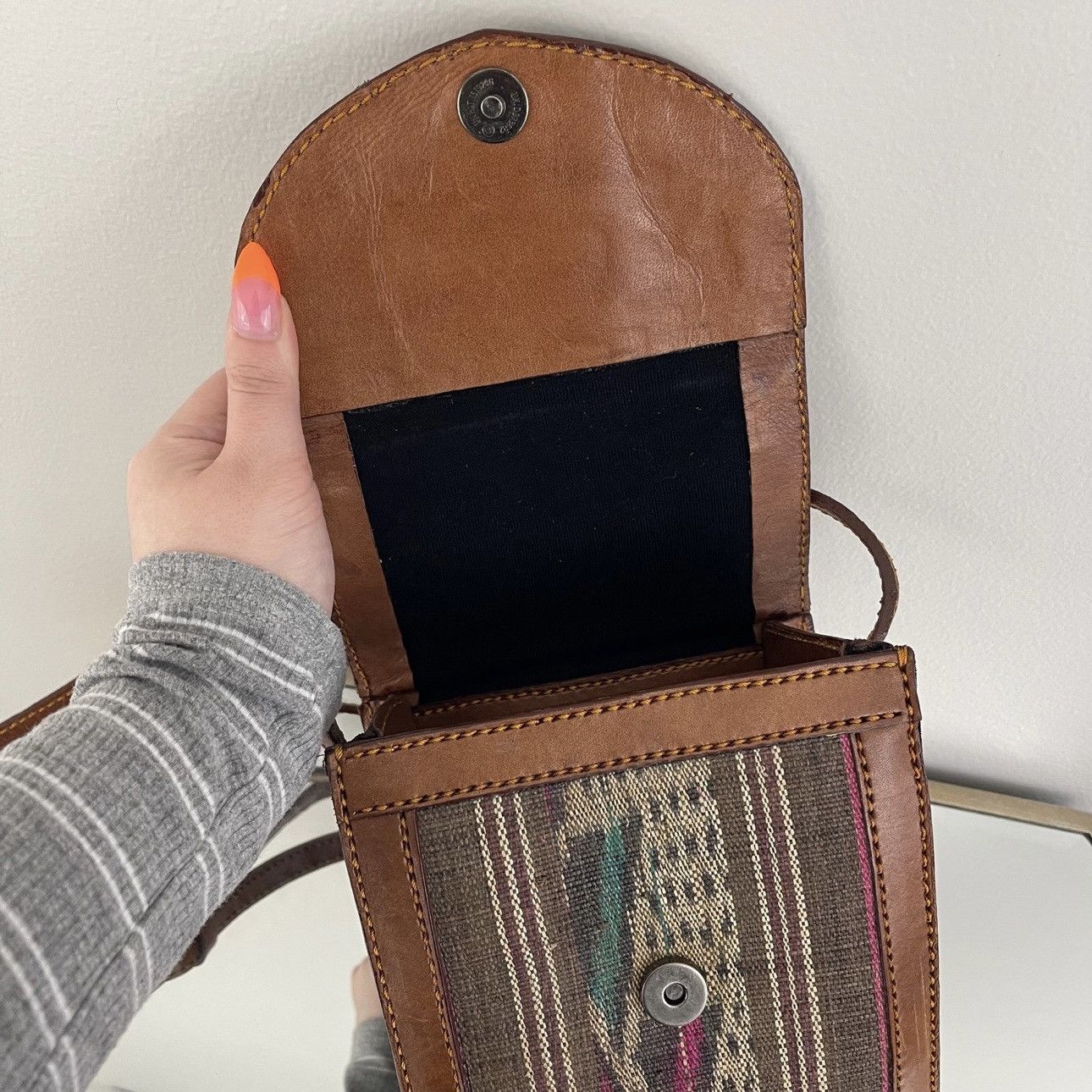Other Southwestern Brown Faux Leather Tapestry Crossbody Bag Size ONE SIZE - 8 Thumbnail