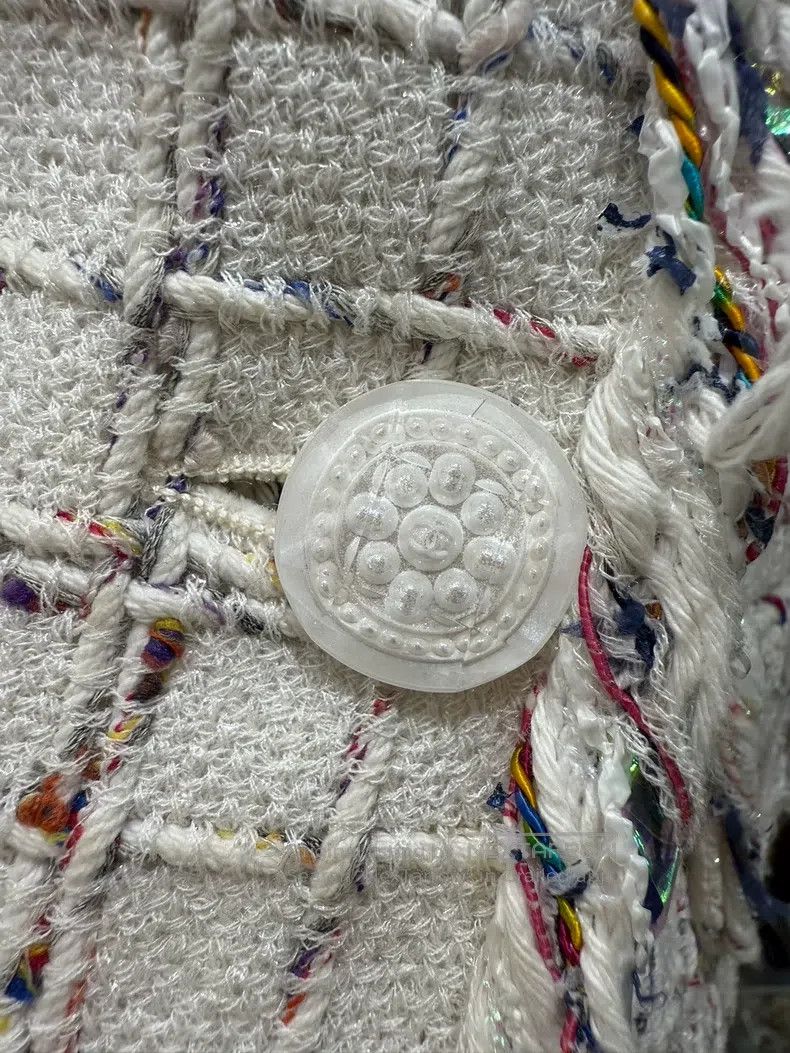Chanel Chanel Waterfall series pearlescent white coat Size XS / US 0-2 / IT 36-38 - 3 Thumbnail