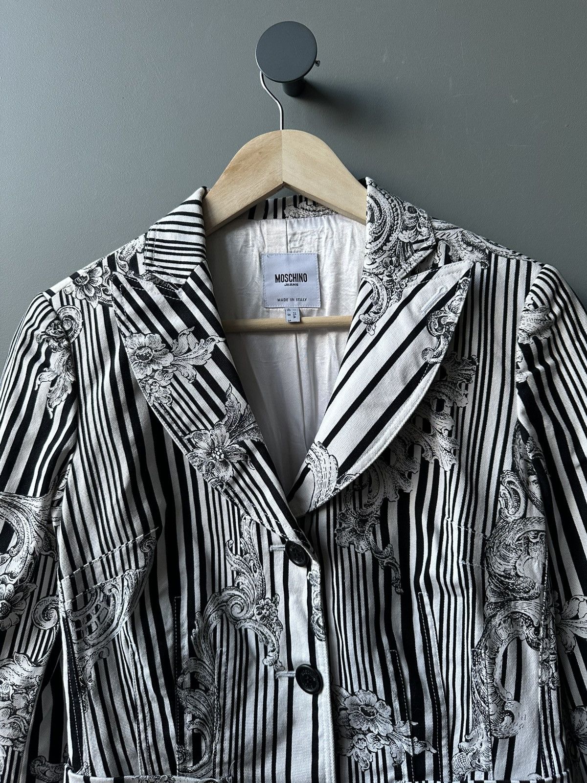 Moschino Moschino Striped Barocco Italy Women Blazer Size 42 IT Size M / US 6-8 / IT 42-44 - 2 Thumbnail