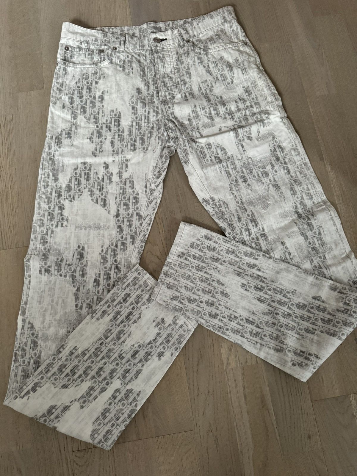Dior DIOR jeans See PHOTOS FOR REAL TAPE MEASUREMENTS Size US 30 / EU 46 - 1 Thumbnail