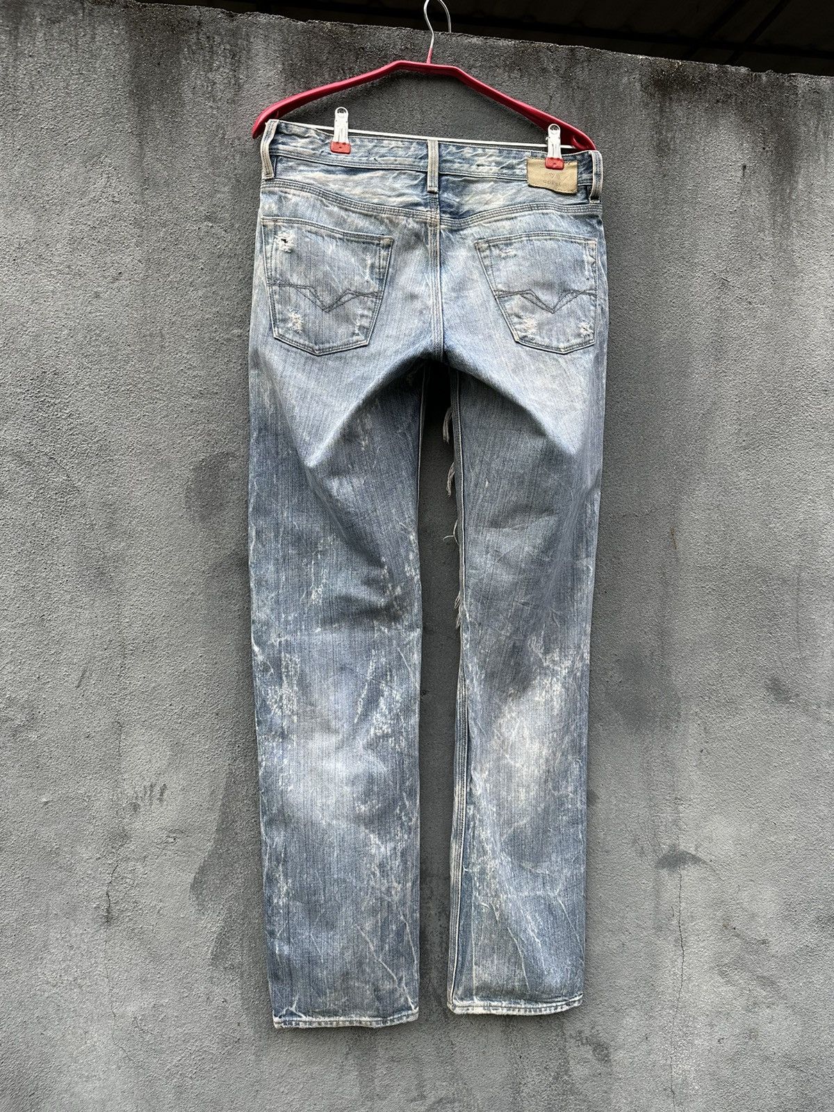 Guess 👹Guess Straight Cut Distressed Denim Size US 30 / EU 46 - 11 Thumbnail