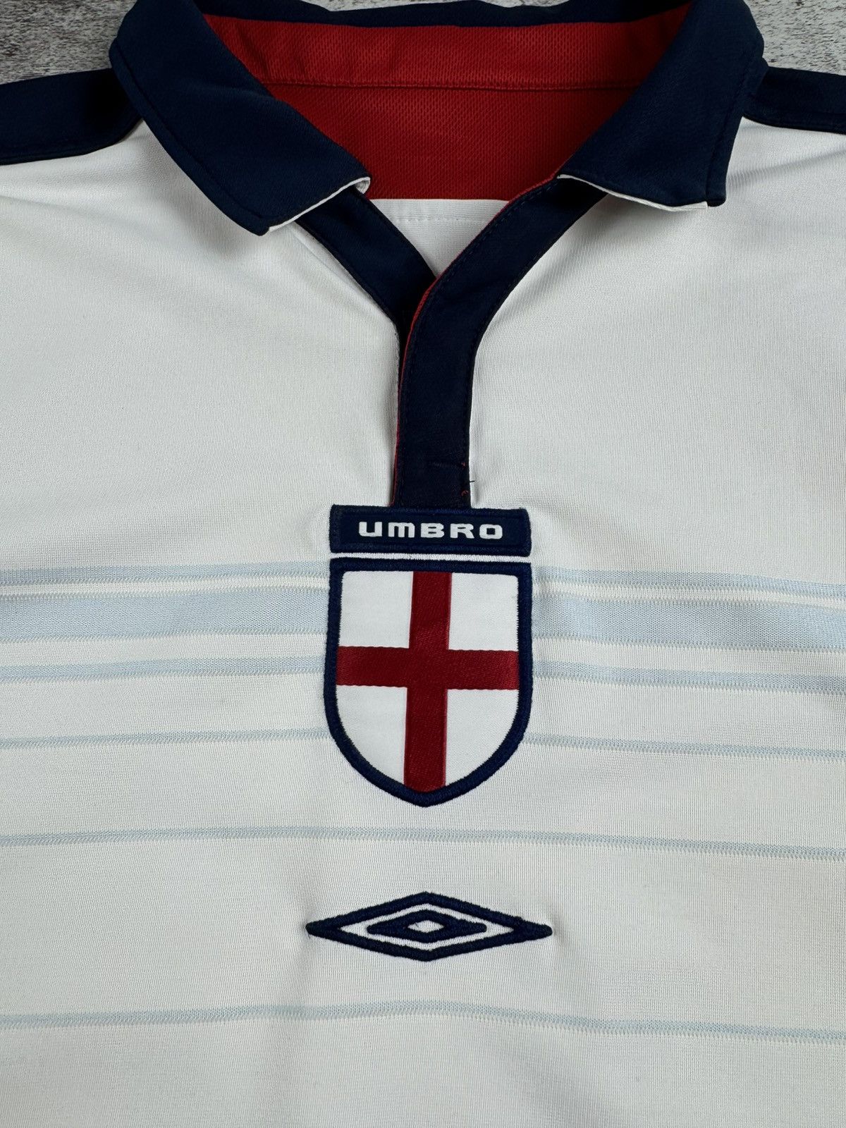 Umbro 00S England 2 in 1 2003/2004/2005 Football Jersey Shirt Tee Size US XL / EU 56 / 4 - 10 Thumbnail