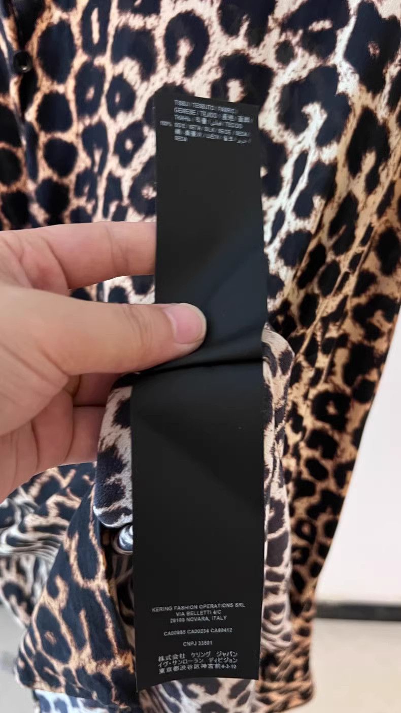 Saint Laurent Paris SLP-print shirt made of mulberry silk satin Size US M / EU 48-50 / 2 - 6 Thumbnail