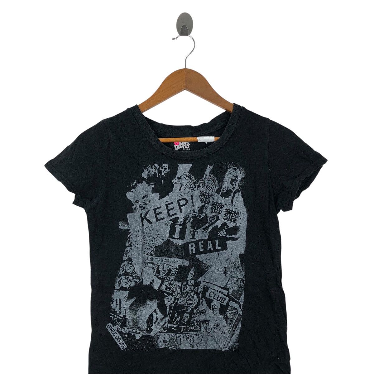 Japanese Brand Japanese Brand GIRLS DOORS By LDS Punk Seditioneries T-Shirt Size S / US 4 / IT 40 - 2 Thumbnail