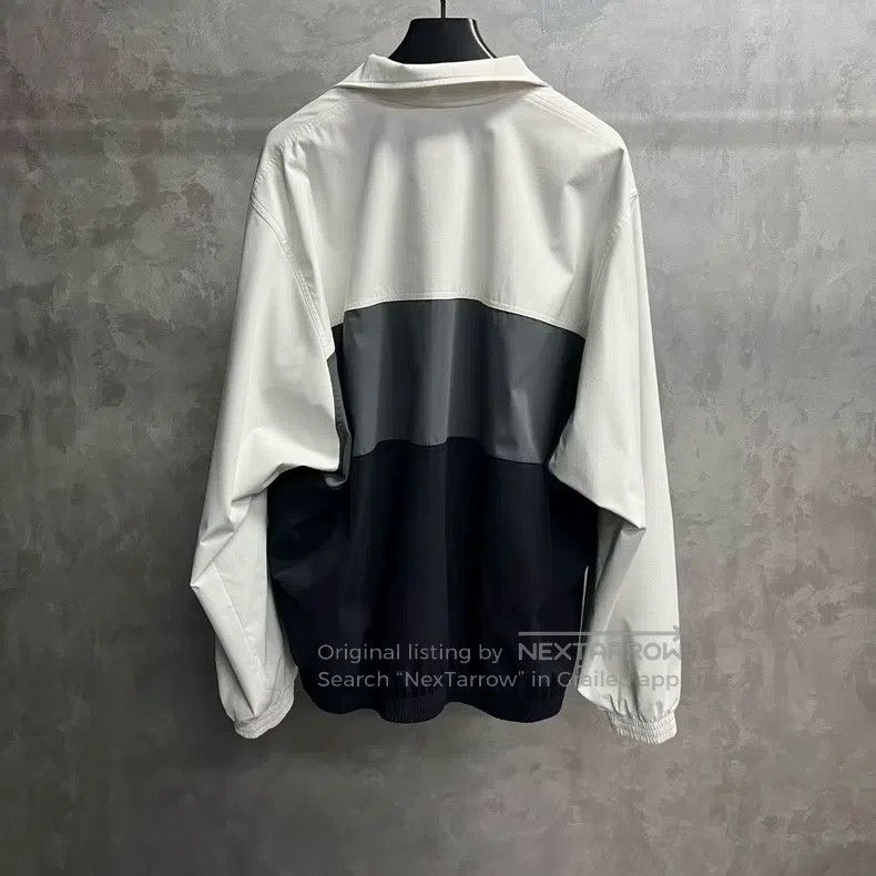 Balenciaga Balenciaga Color-blocked high-neck long-sleeved jacket Size US L / EU 52-54 / 3 - 5 Thumbnail