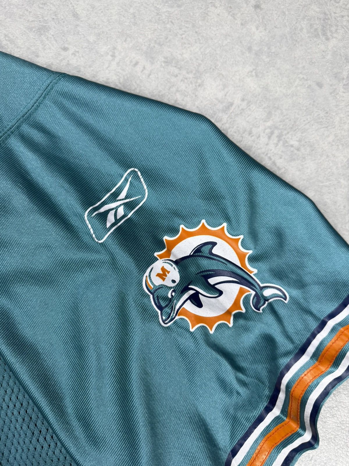 NFL Vintage Reebok Miami Dolphins #54 Thomas Zach NFL Jersey Size US M / EU 48-50 / 2 - 8 Thumbnail
