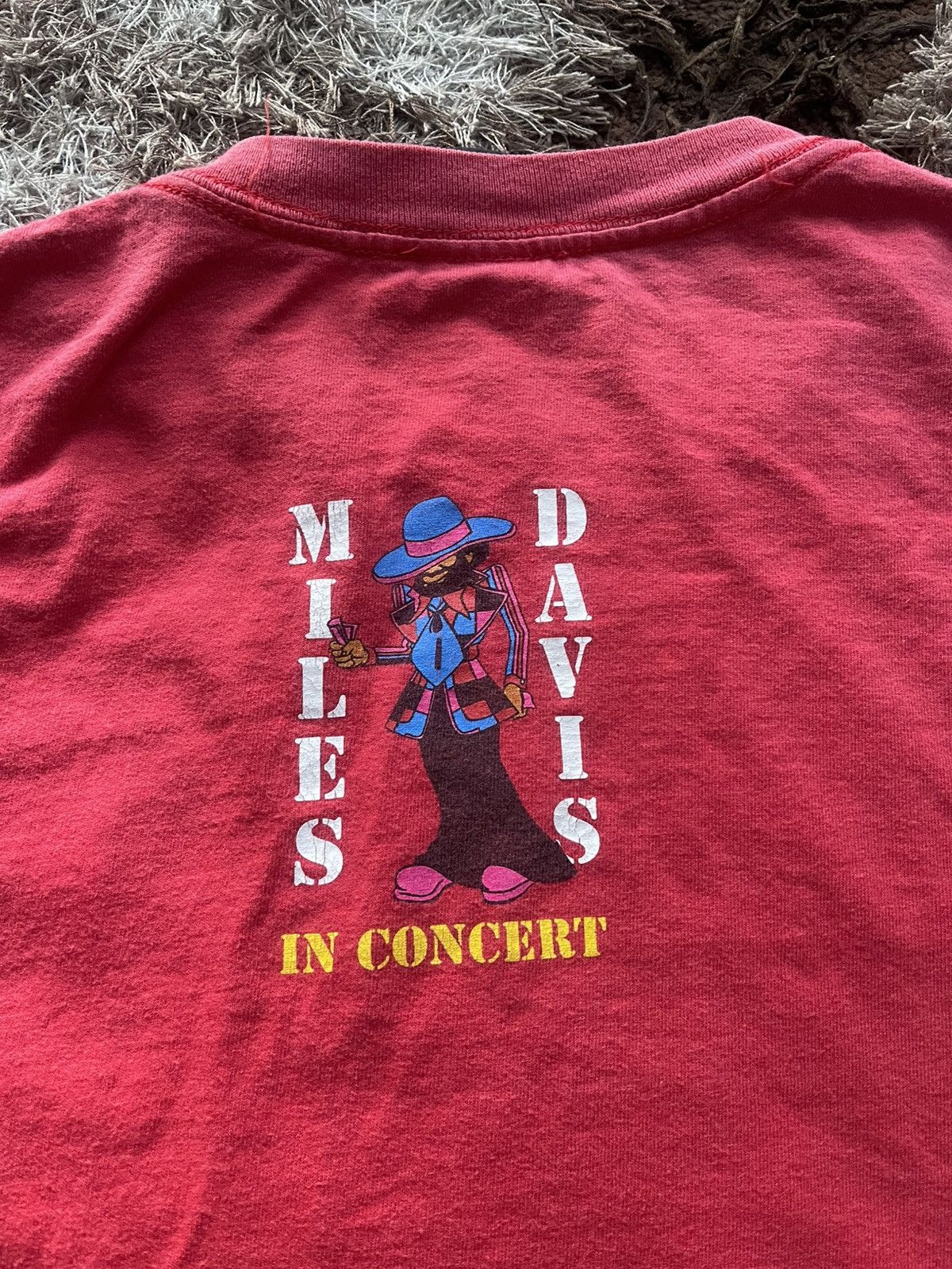 Band Tees 🔥HOT🔥VINTAGE Y2K MILES DAVIS IN CONCERT ZION TEE VERY RARE Size US M / EU 48-50 / 2 - 6 Thumbnail