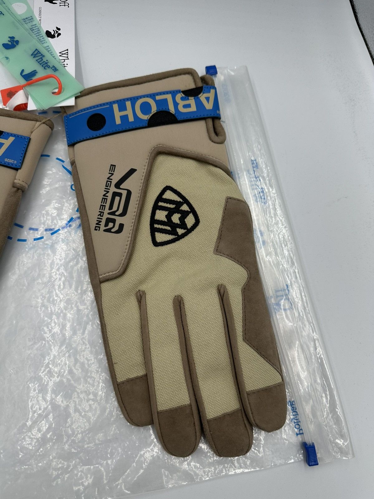 Off-White OFF WHITE X MAYBACH X VIRGIL ABLOH GLOVES Size ONE SIZE - 3 Thumbnail