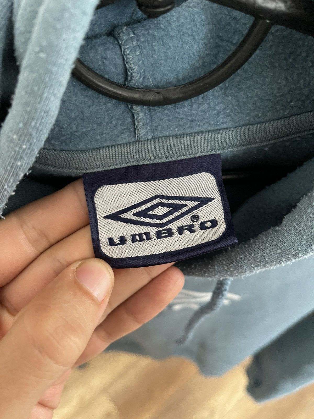 Umbro Umbro Vintage Hoodie Pullover Embroidered Big Logo 90s Size US M / EU 48-50 / 2 - 8 Thumbnail