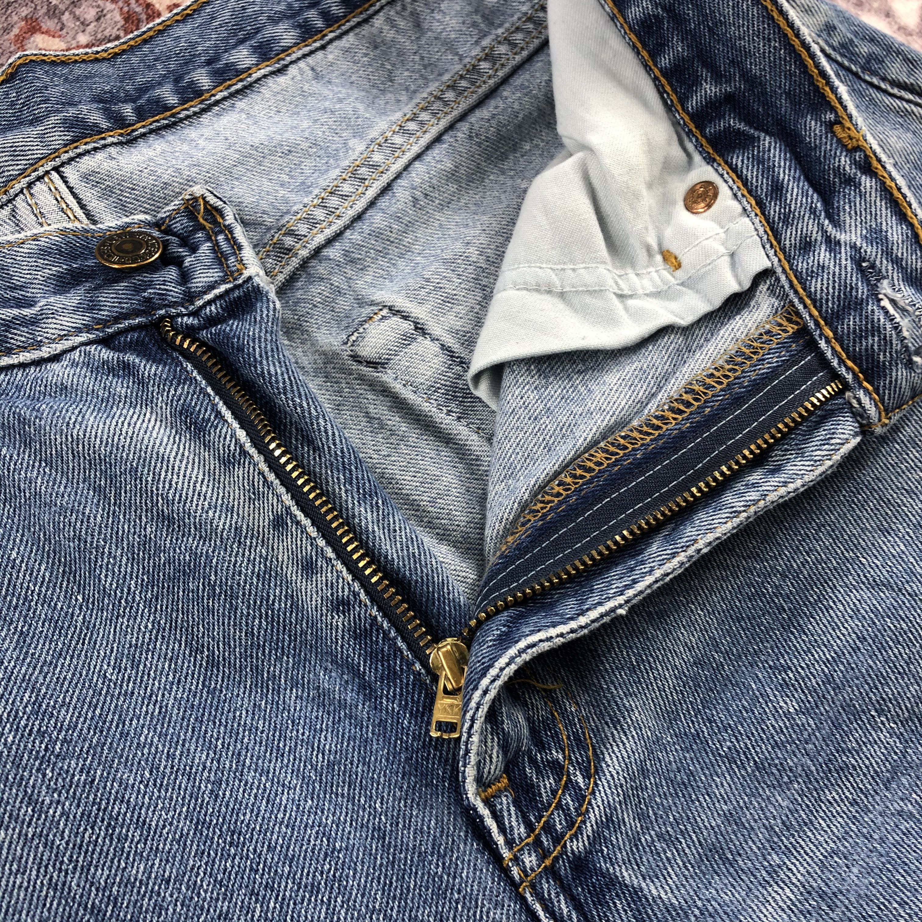 Levi's × Vintage 90s Vintage Blue Wash Levis 581 Jeans-JM2577 Size US 34 / EU 50 - 11 Thumbnail