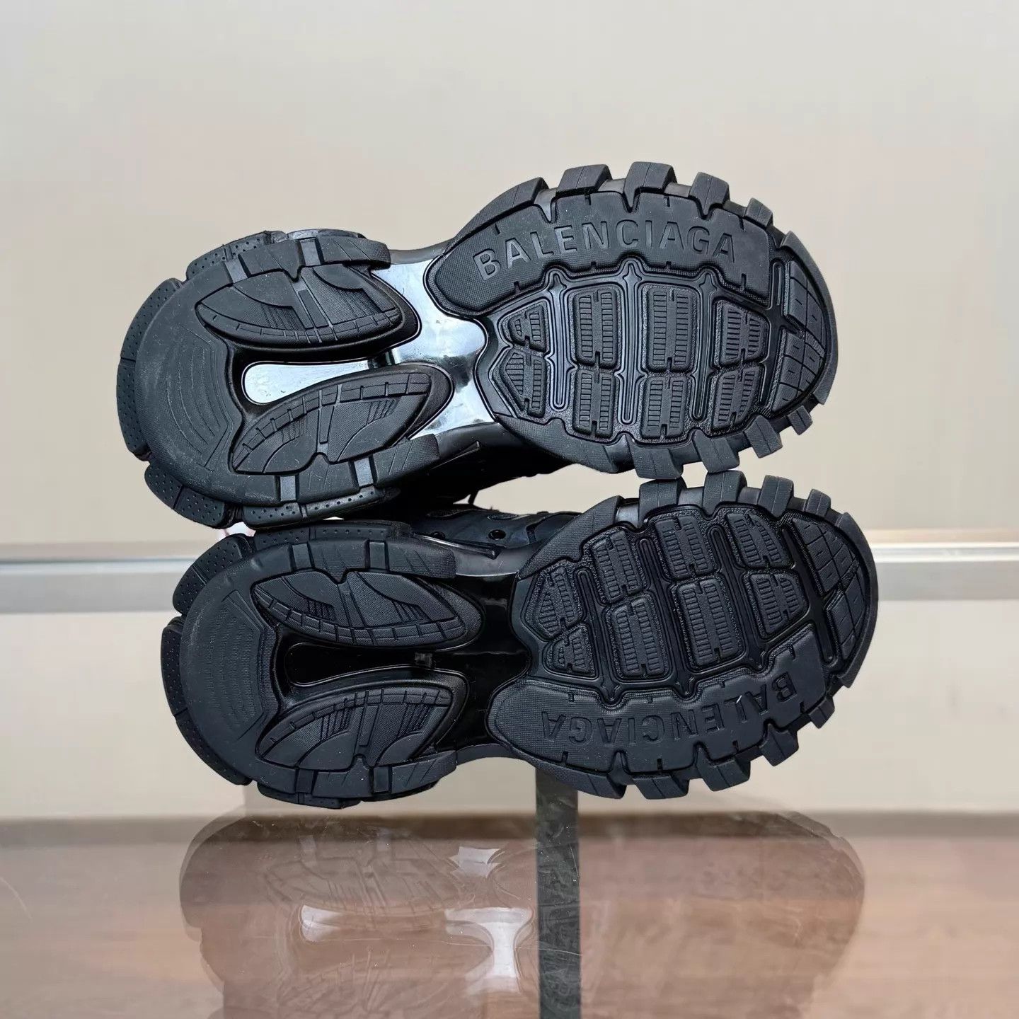 Balenciaga Balenciaga Track Distressed Black EU 37 99 DM1857 Size US 6.5 / IT 36.5 - 7 Thumbnail