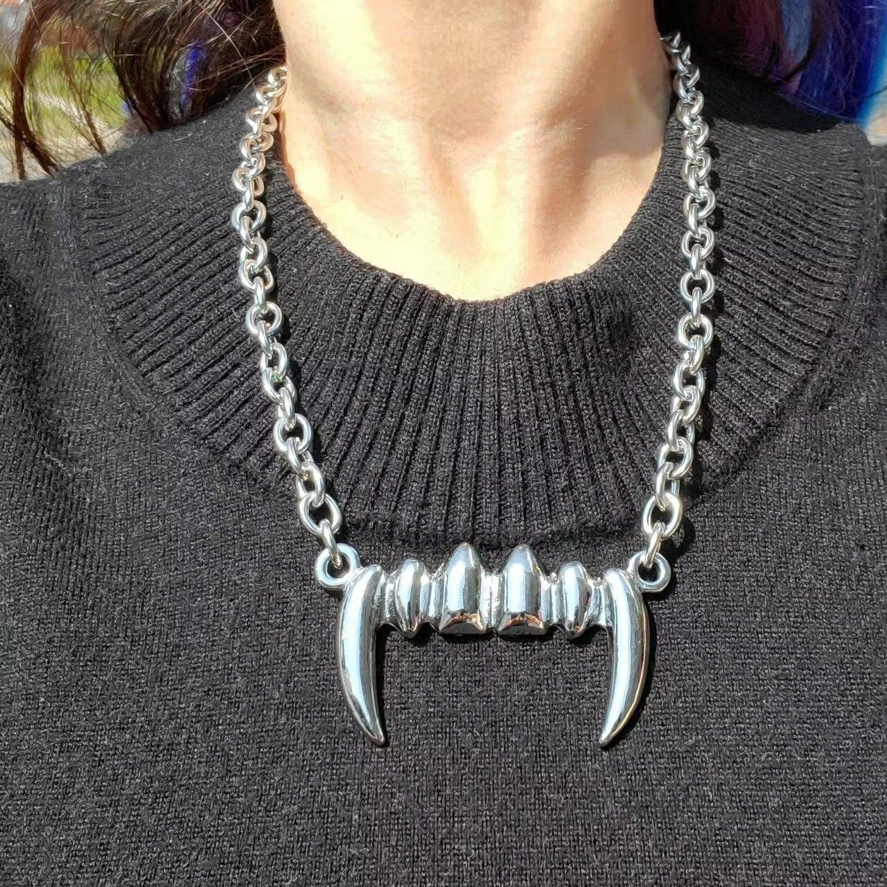 Jewelry × Vintage Vampire Tusk Fangs Teeth Stainless Steel Necklace choker Size ONE SIZE - 3 Thumbnail