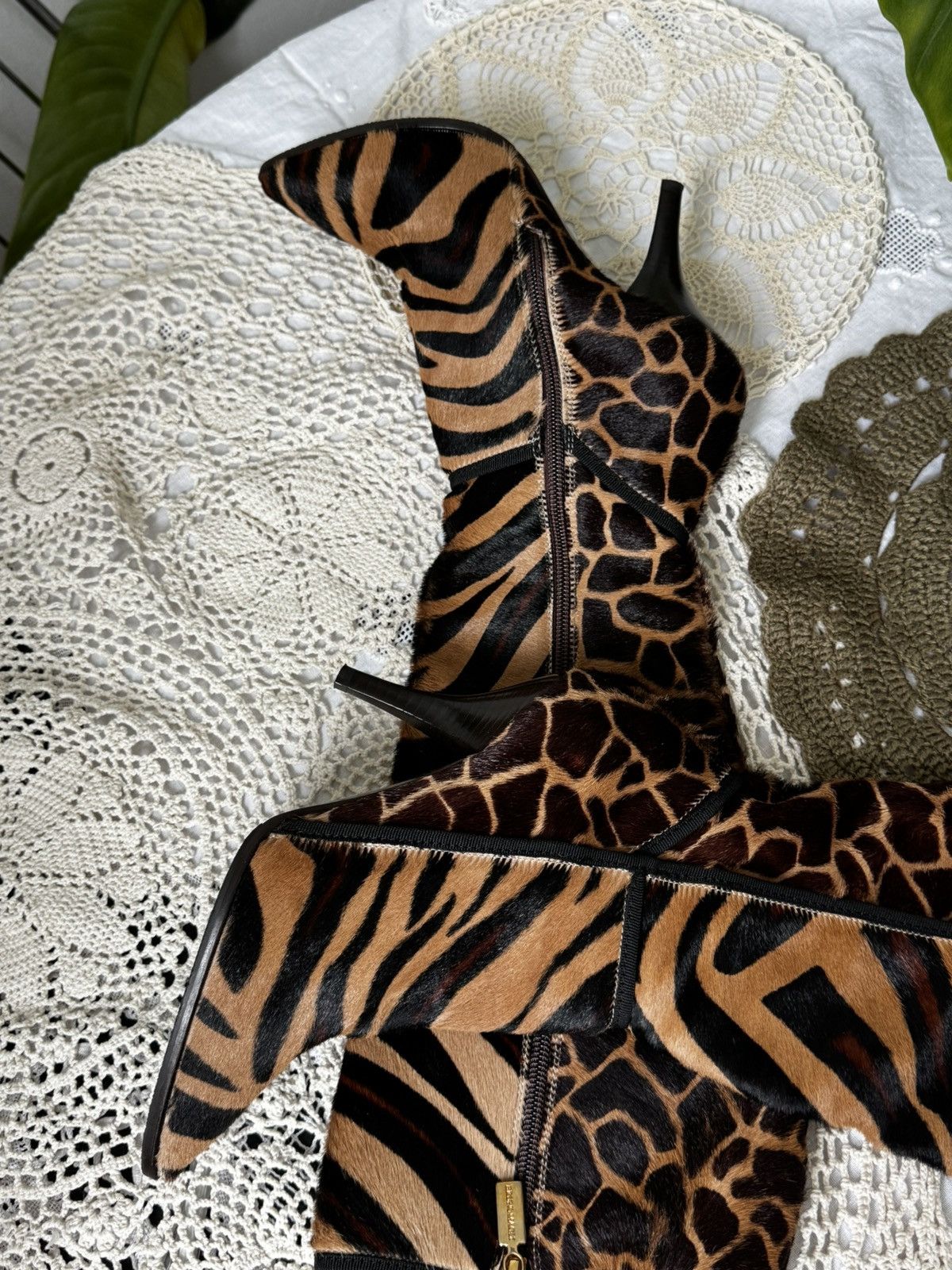 Bruno Magli Bruno Magli Animal Print High Boots Zebra & Giraffe Pattern Size US 5 / IT 35 - 4 Thumbnail
