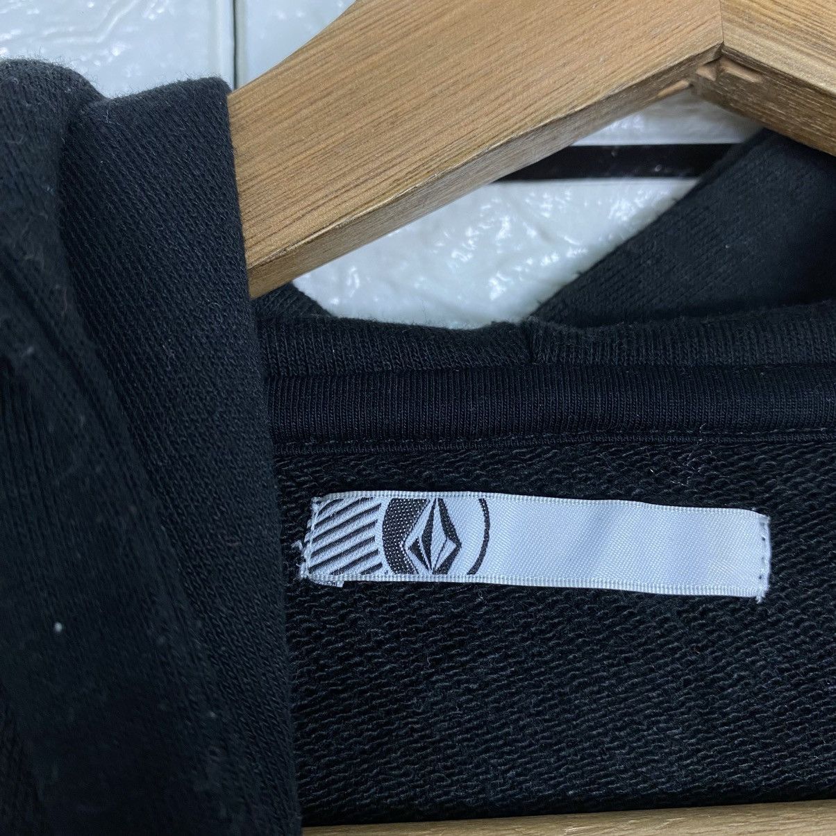 Japanese Brand 📌Cropped Striped Biker Hoodie Sweatshirt Volcom Big Logo Size US M / EU 48-50 / 2 - 17 Thumbnail