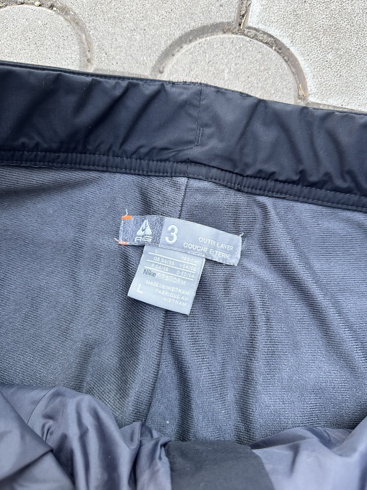 Nike × Nike ACG × Vintage Vintage Nike ACG Parachute Multi Pocket Pants Gorpcore Size US 34 / EU 50 - 6 Thumbnail