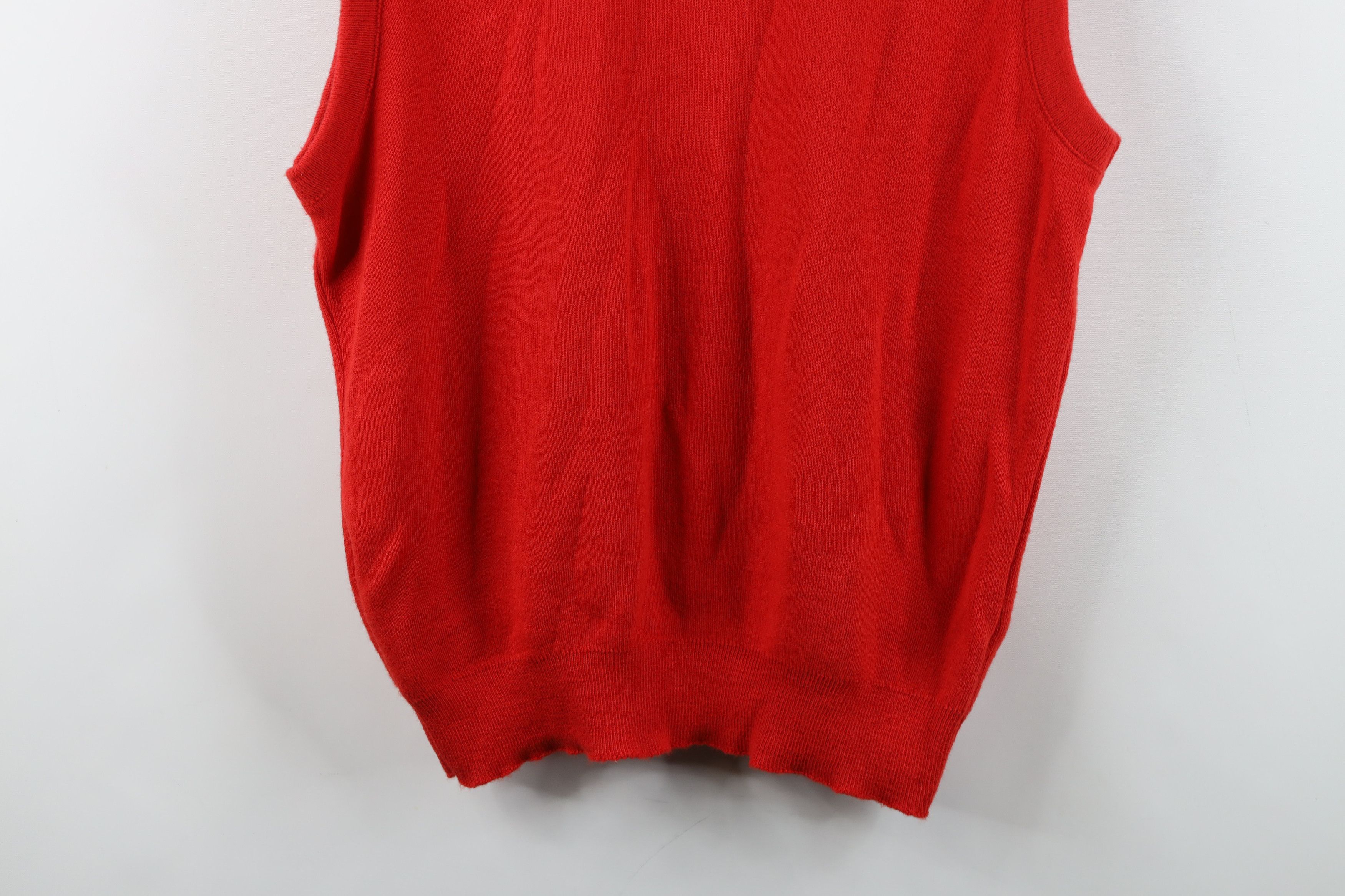 Vintage Vintage 70s Streetwear Knit V-Neck Sweater Vest Red USA Size US L / EU 52-54 / 3 - 11 Thumbnail