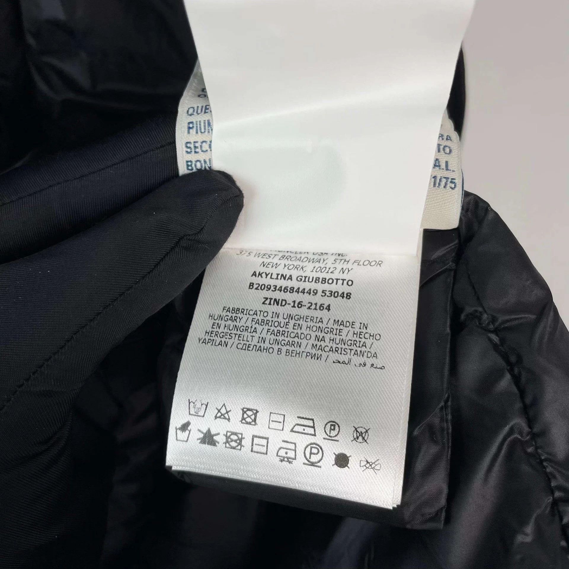 Moncler Moncler Women's Down Coat Size 3 Black Size L / US 10 / IT 46 - 6 Thumbnail