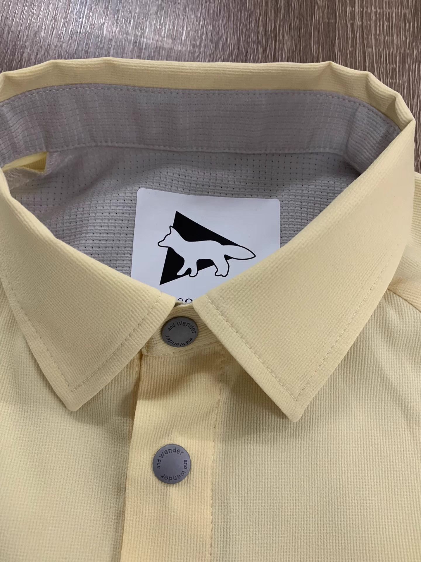 And Wander MAISON KITSUNÉ × and wander Hiking Shirt Ｑ22 Size US M / EU 48-50 / 2 - 8 Thumbnail