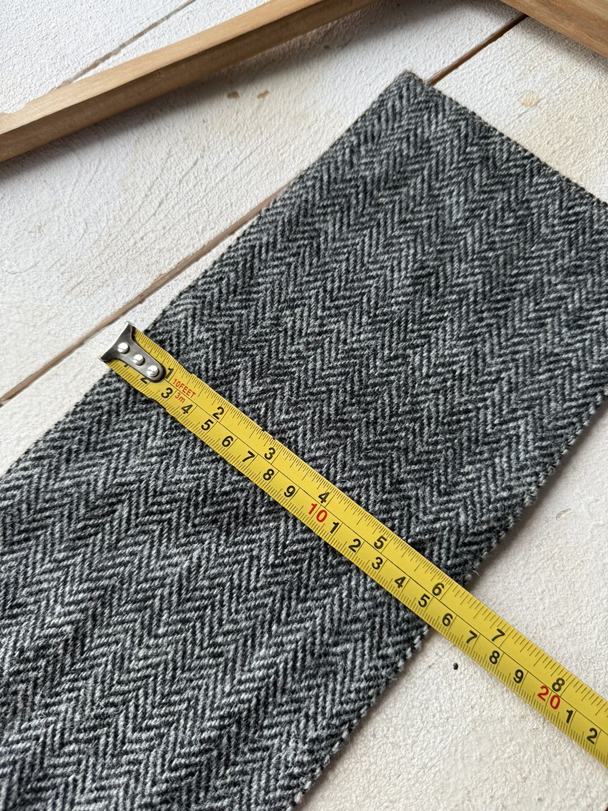 Harris Tweed LUXURY HARRIS TWEED HAND WOVEN IN THE OUTER HEBRIDES Scarf Size ONE SIZE - 8 Thumbnail