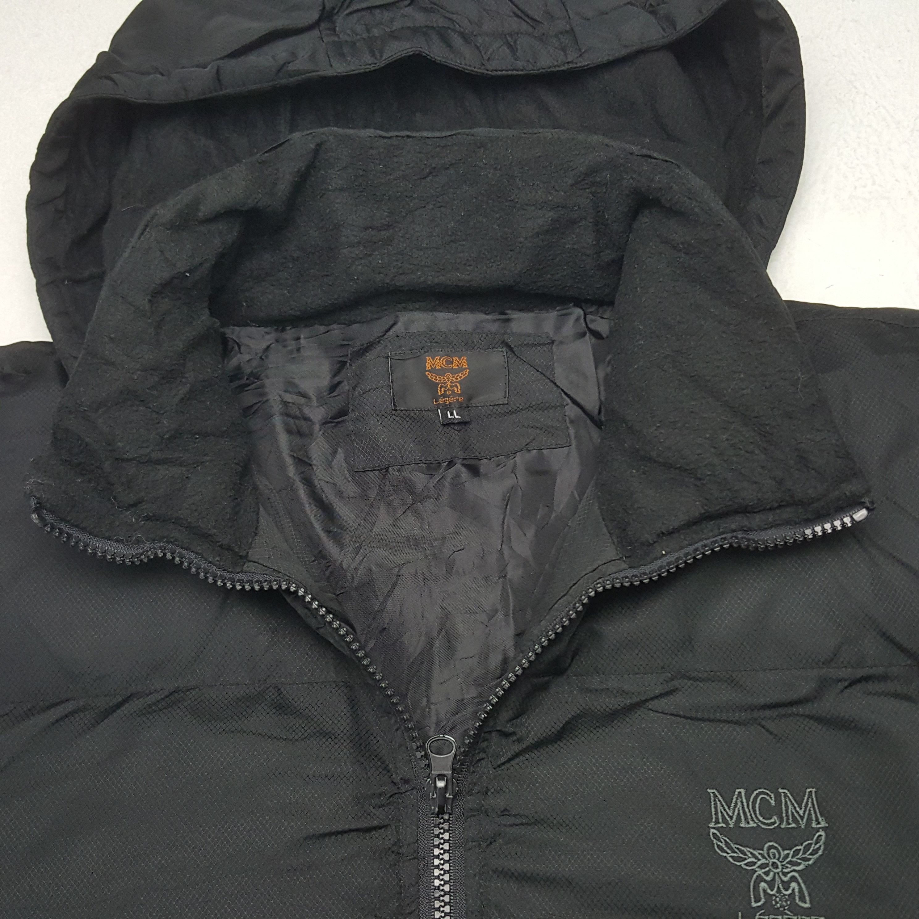 MCM × Vintage Vintage MCM Legere Designer Brand Puffer Jacket C286N8 Size US XL / EU 56 / 4 - 4 Thumbnail