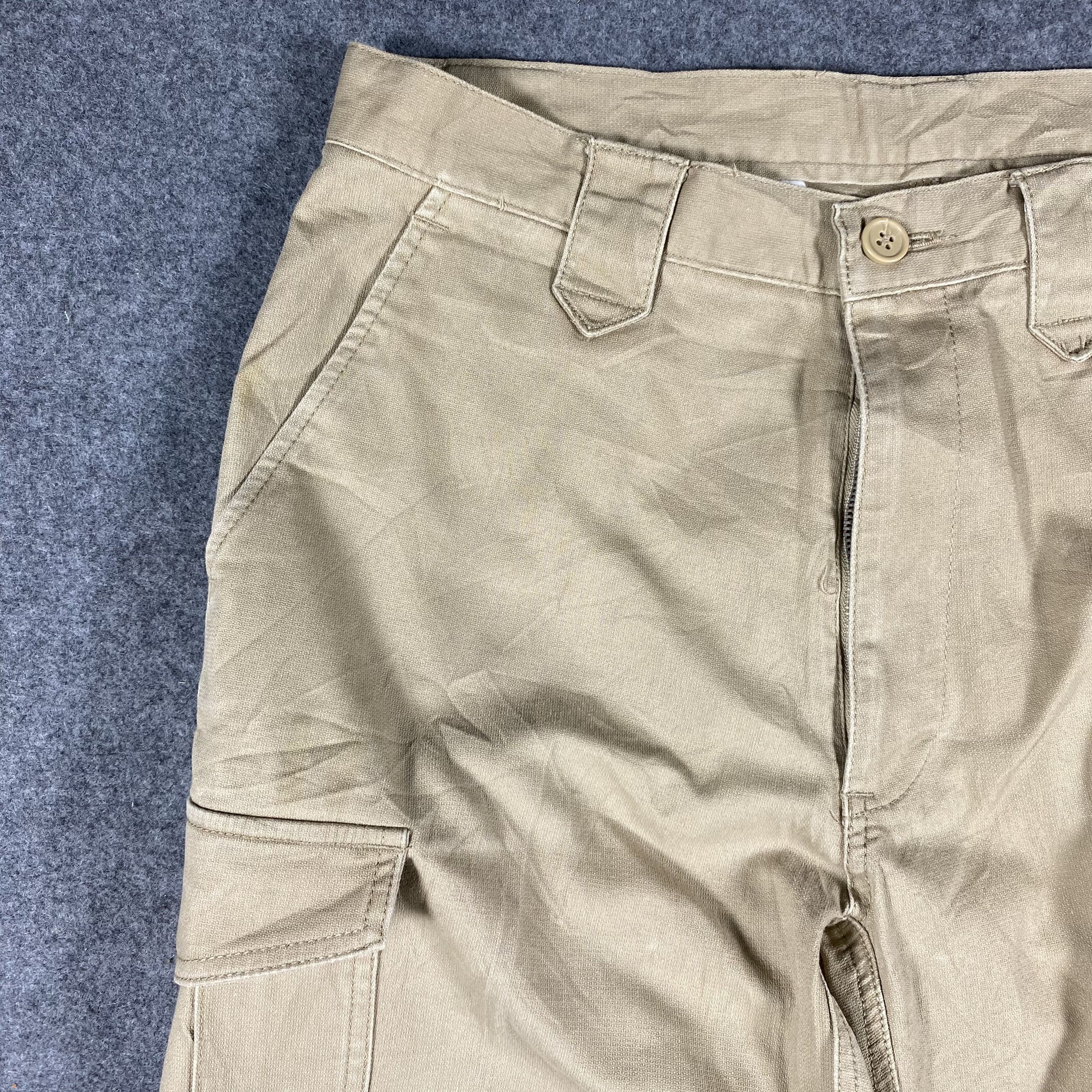 Japanese Brand Japanese Brand Multipocket Tactical Cargo Pants Size US 26 / EU 42 - 2 Thumbnail
