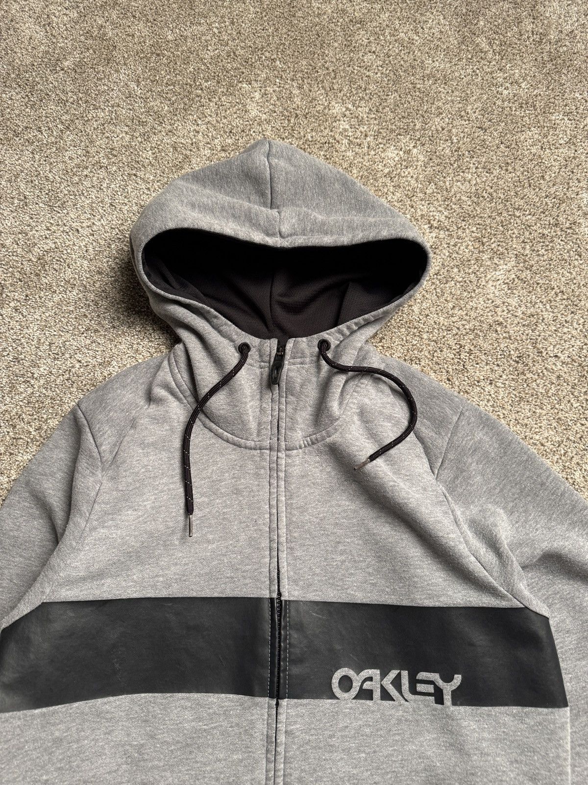 Oakley HEATHER GREY OAKLEY “STRIPE LOGO” SCUBA HOODIE Size US M / EU 48-50 / 2 - 2 Thumbnail