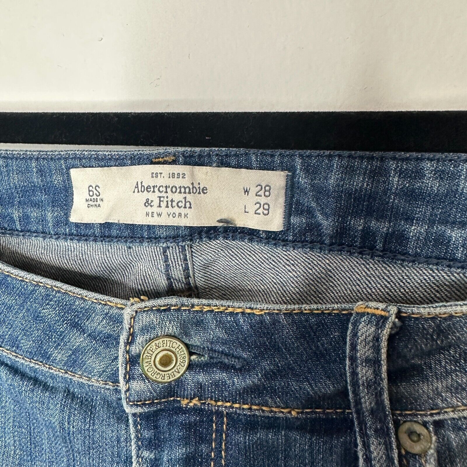 Abercrombie & Fitch Abercrombie & Fitch Blue Skinny Mid Rise Distress Jeans Size 28" / US 6 / IT 42 - 5 Thumbnail
