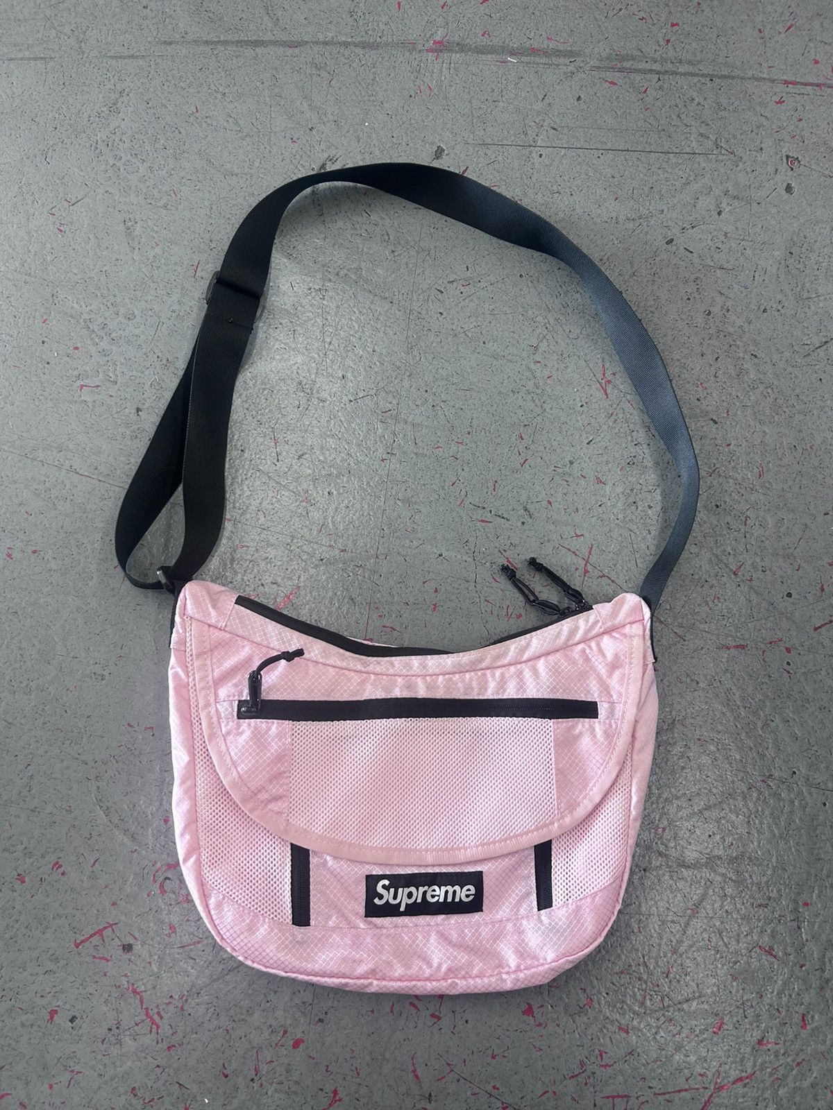 Pink Supreme Shoulder Bag | Grailed