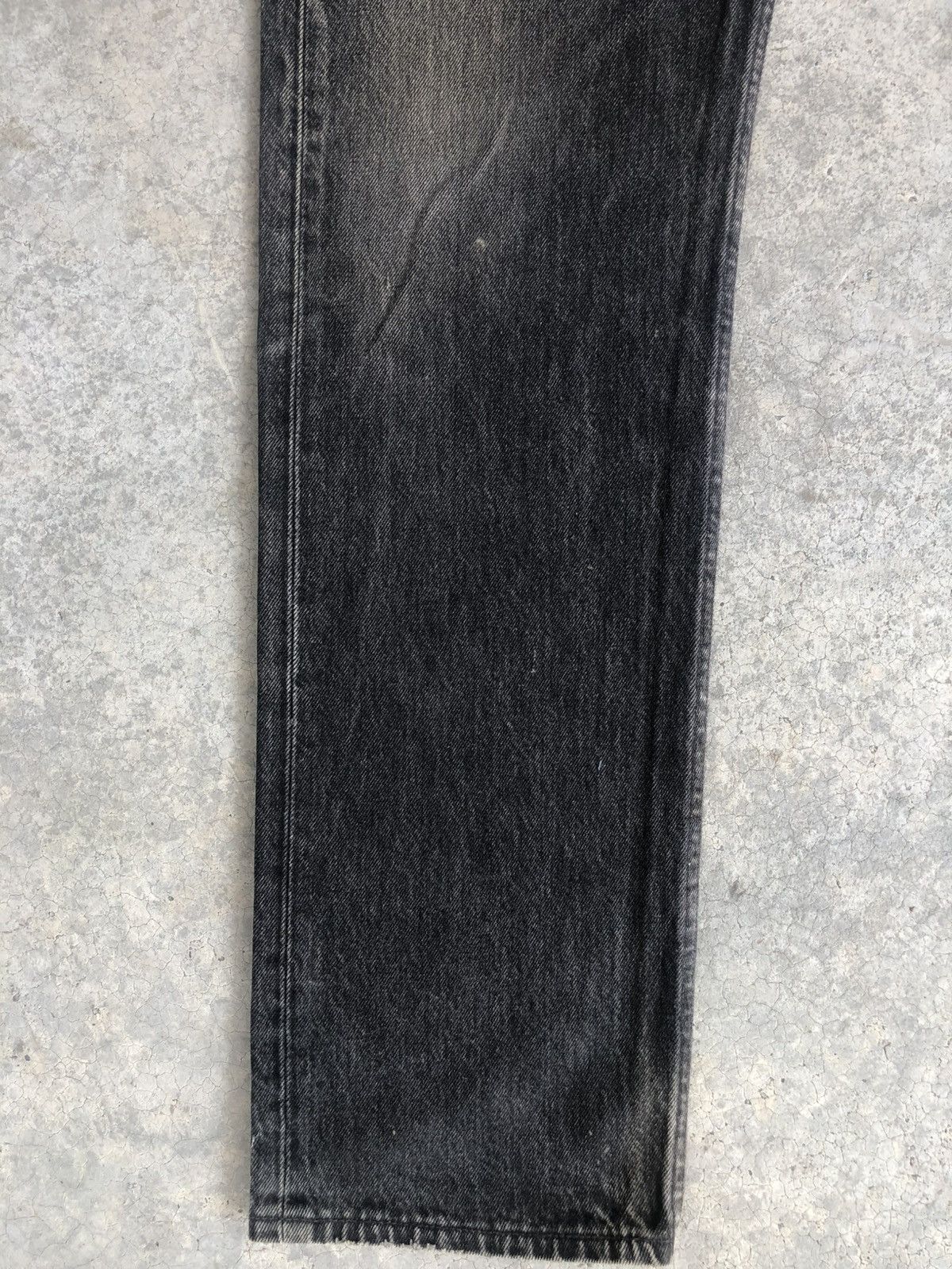 If Six Was Nine Vintage 90’s Levi’s 501 Distressed Denim Size US 32 / EU 48 - 6 Thumbnail
