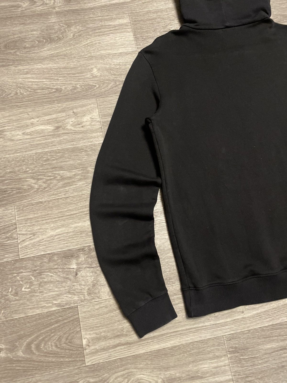 Saint Laurent Paris 2018 Saint Laurent Paris Black Center Logo Hoodie Size US L / EU 52-54 / 3 - 21 Thumbnail